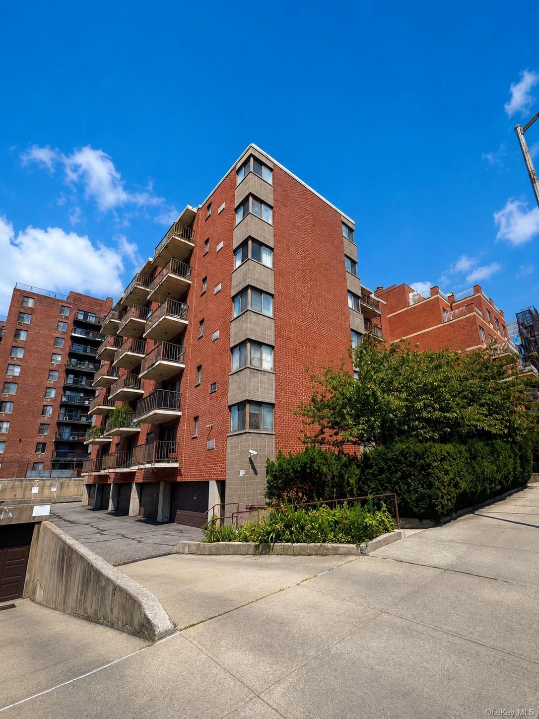 13935 35th Avenue Unit: 4B thumbnail 29