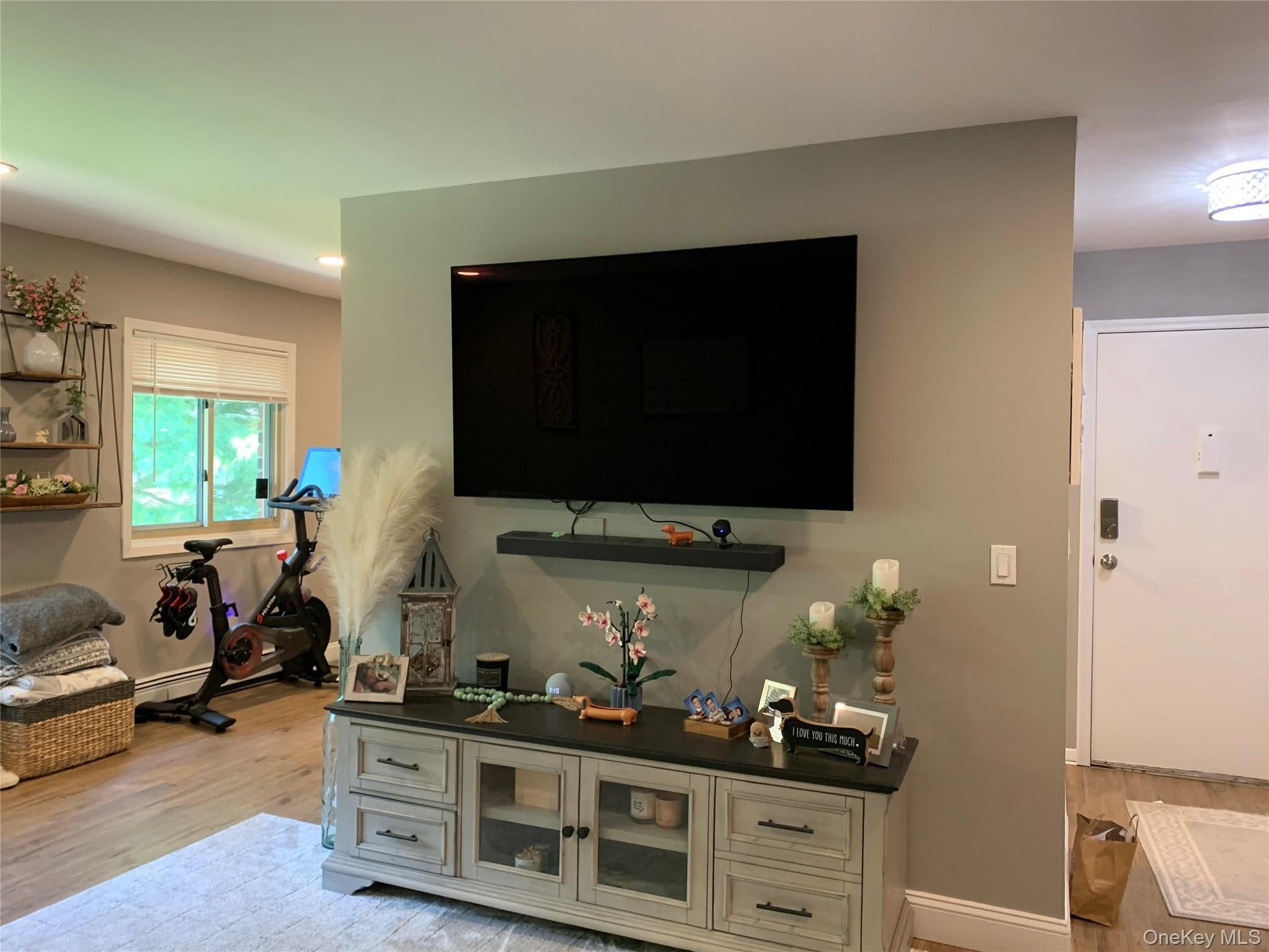 2449F Union Boulevard Unit: 12B thumbnail 6