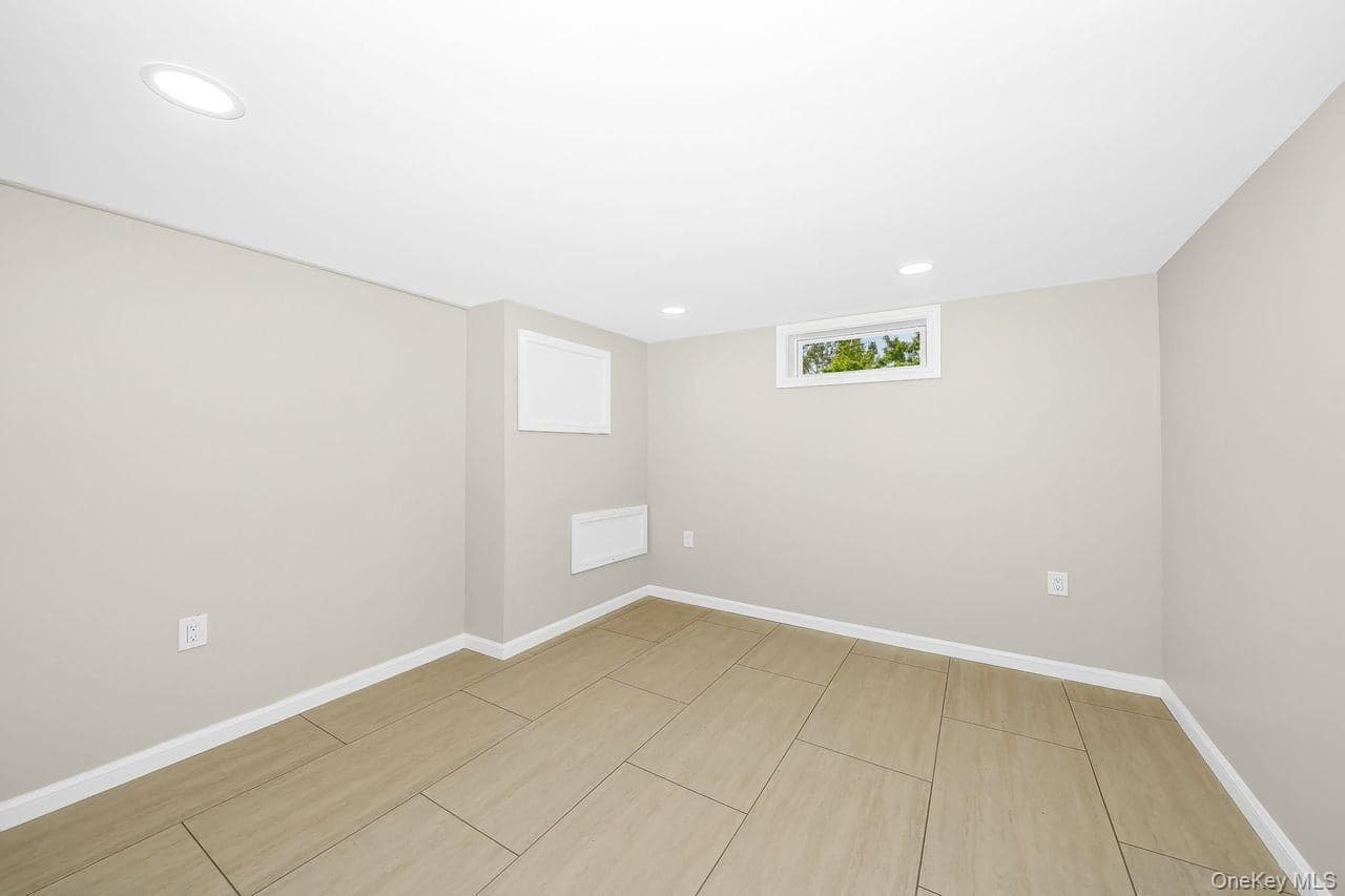 20 Ford Drive thumbnail 29