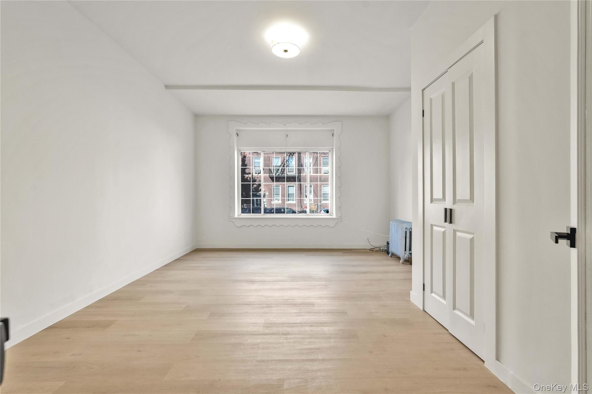 341 E 51st Street thumbnail 8