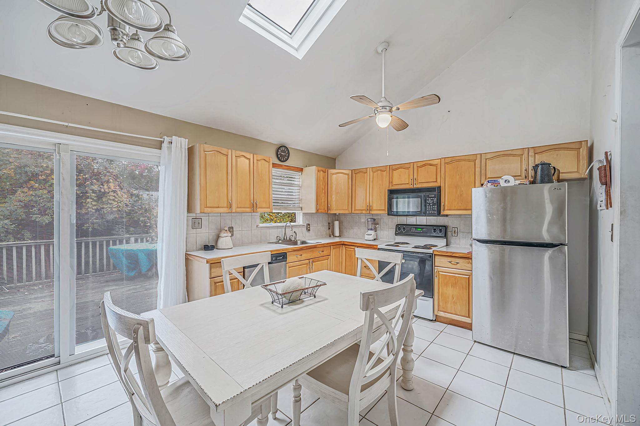 156 Orchid Drive thumbnail 5