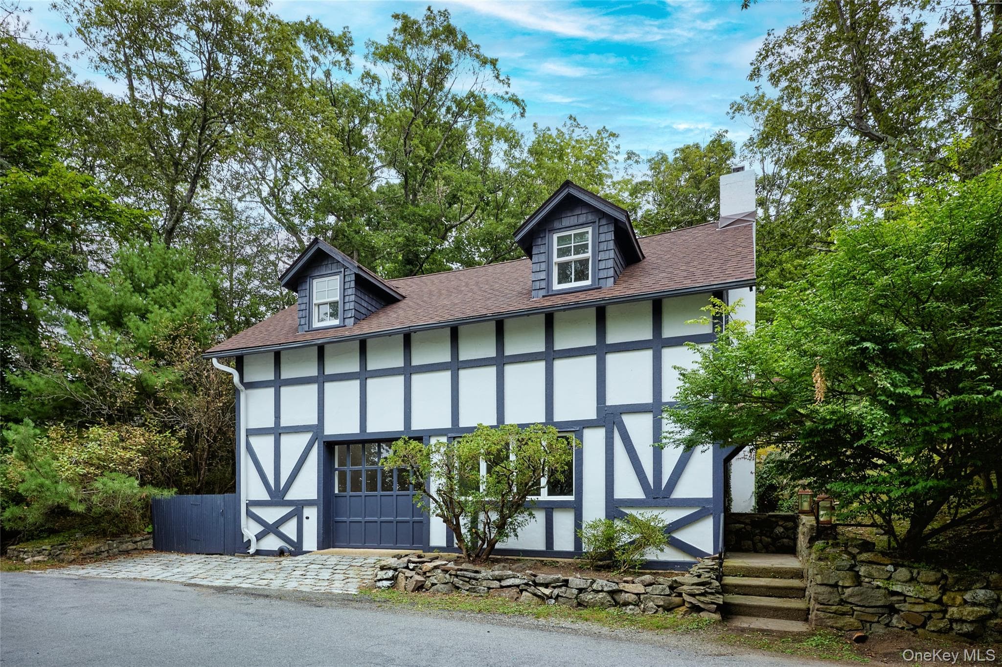 93 Circuit Road, Tuxedo Park