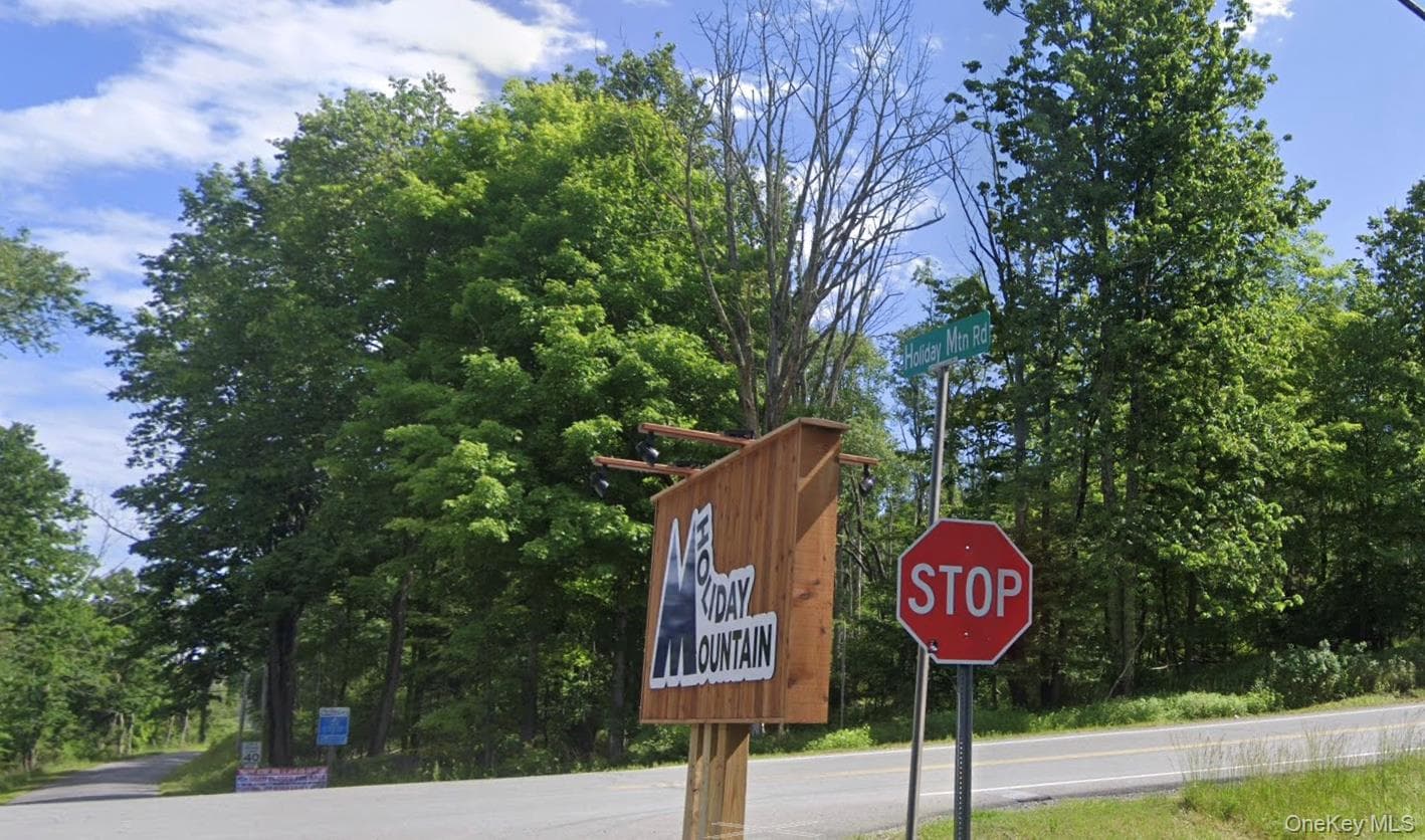 Edwards Road photo 1