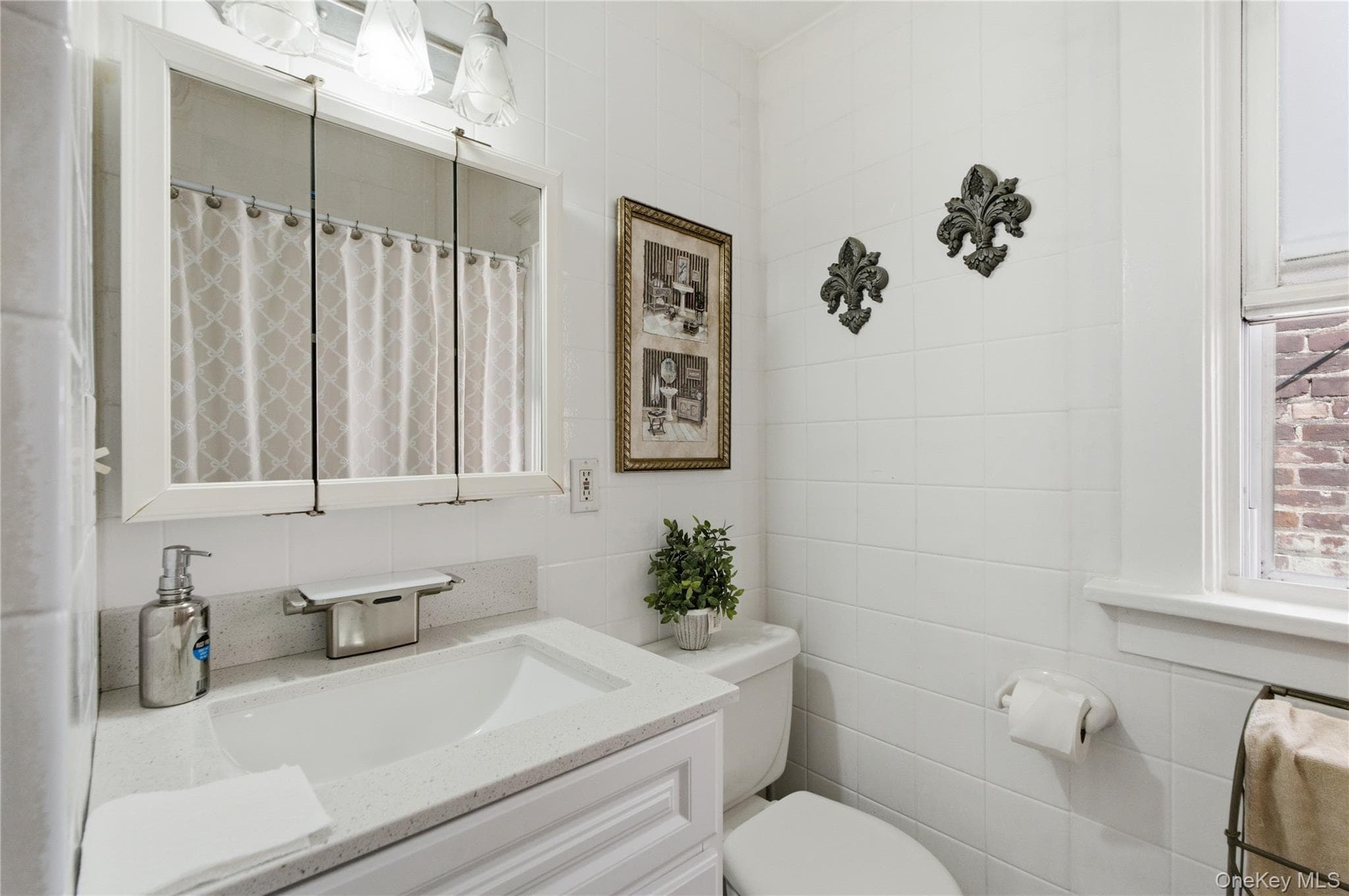953 E 227th Street thumbnail 18
