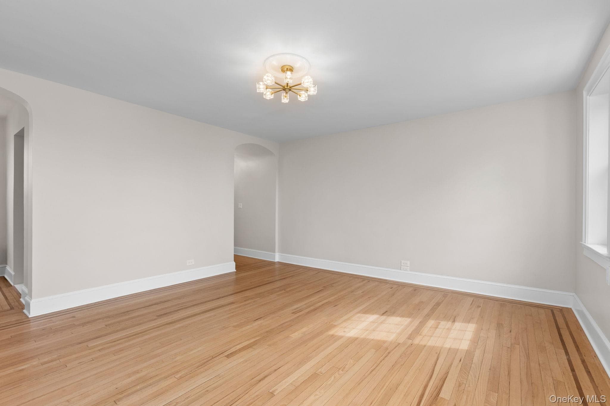 208 Centre Ave AVE Unit: 4-B thumbnail 9