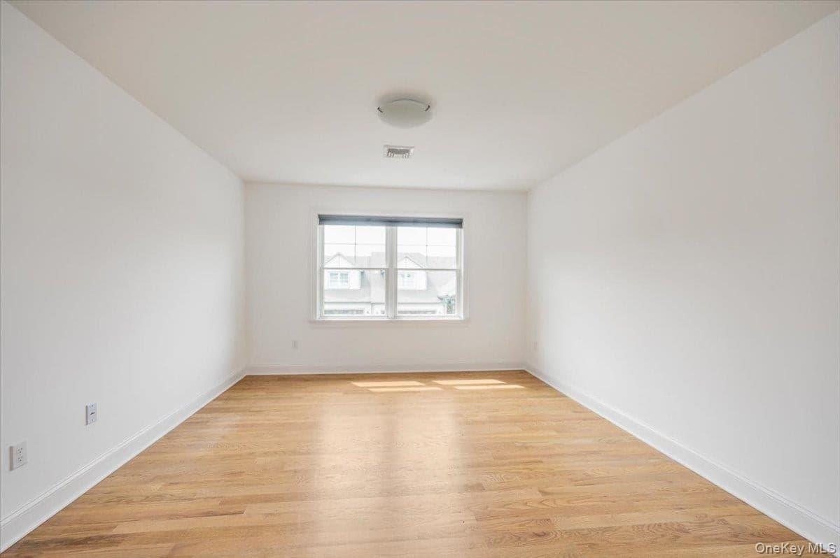 50 Spring Meadow Court Unit: 50 thumbnail 33