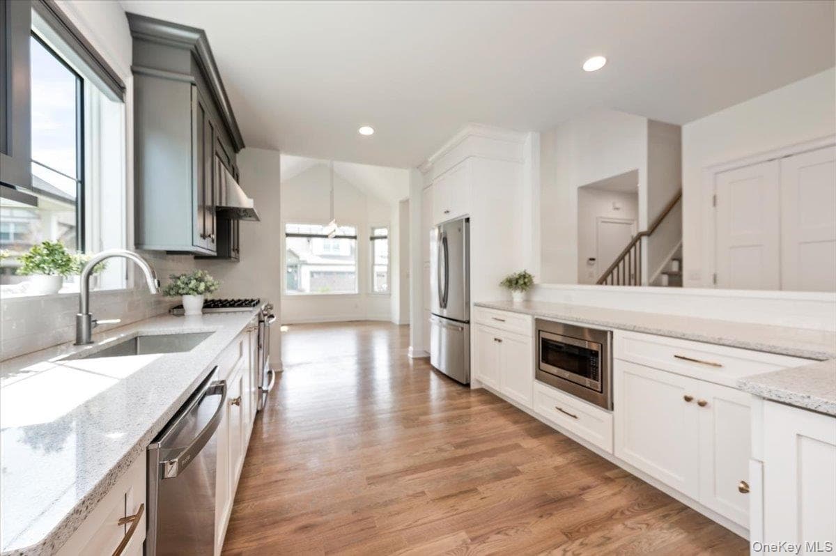 50 Spring Meadow Court Unit: 50 thumbnail 11
