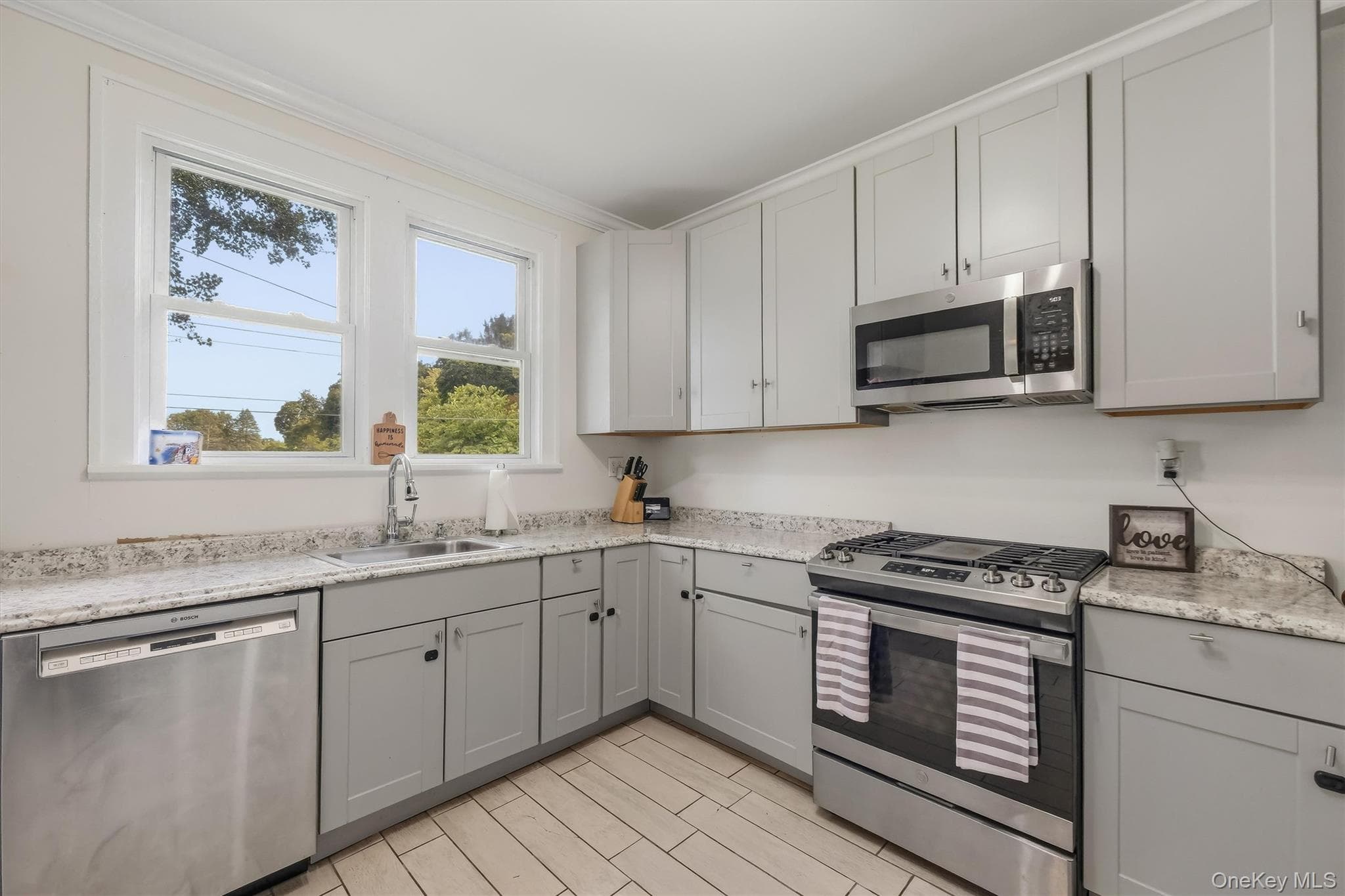 116 Fairview Avenue thumbnail 19