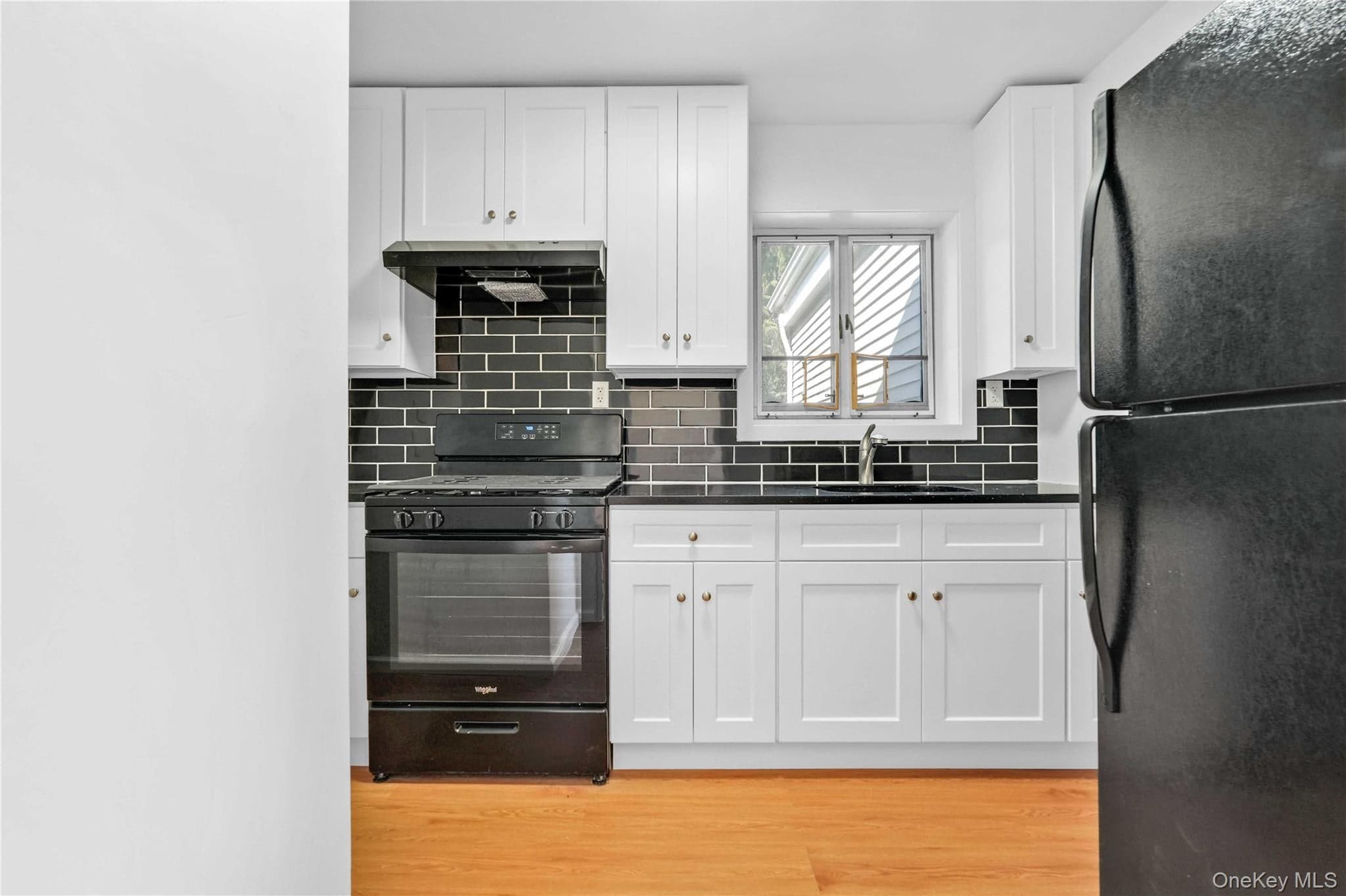 224-01 Hillside Avenue Unit: Upper thumbnail 10