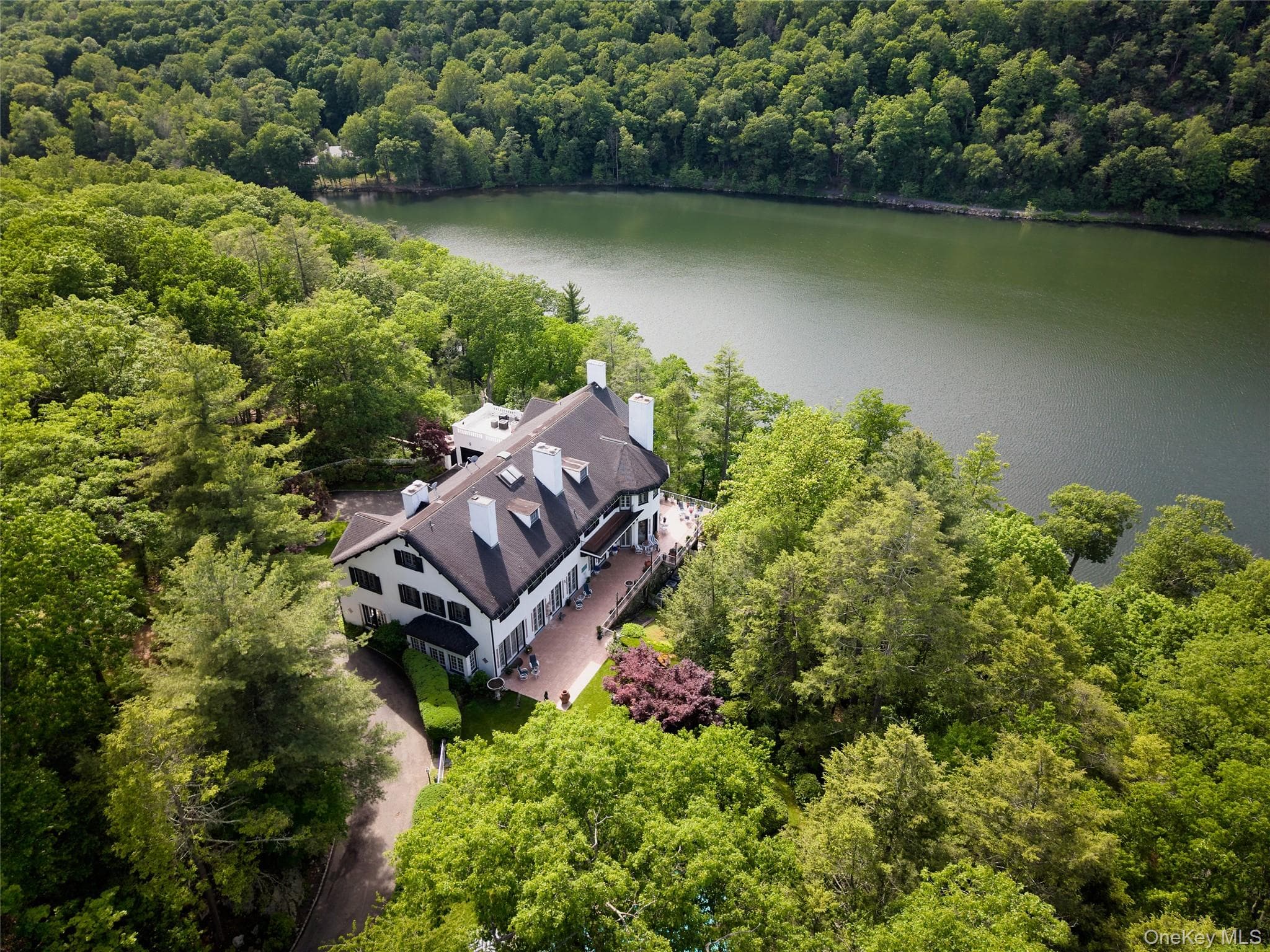 225 E Lake Road thumbnail 2
