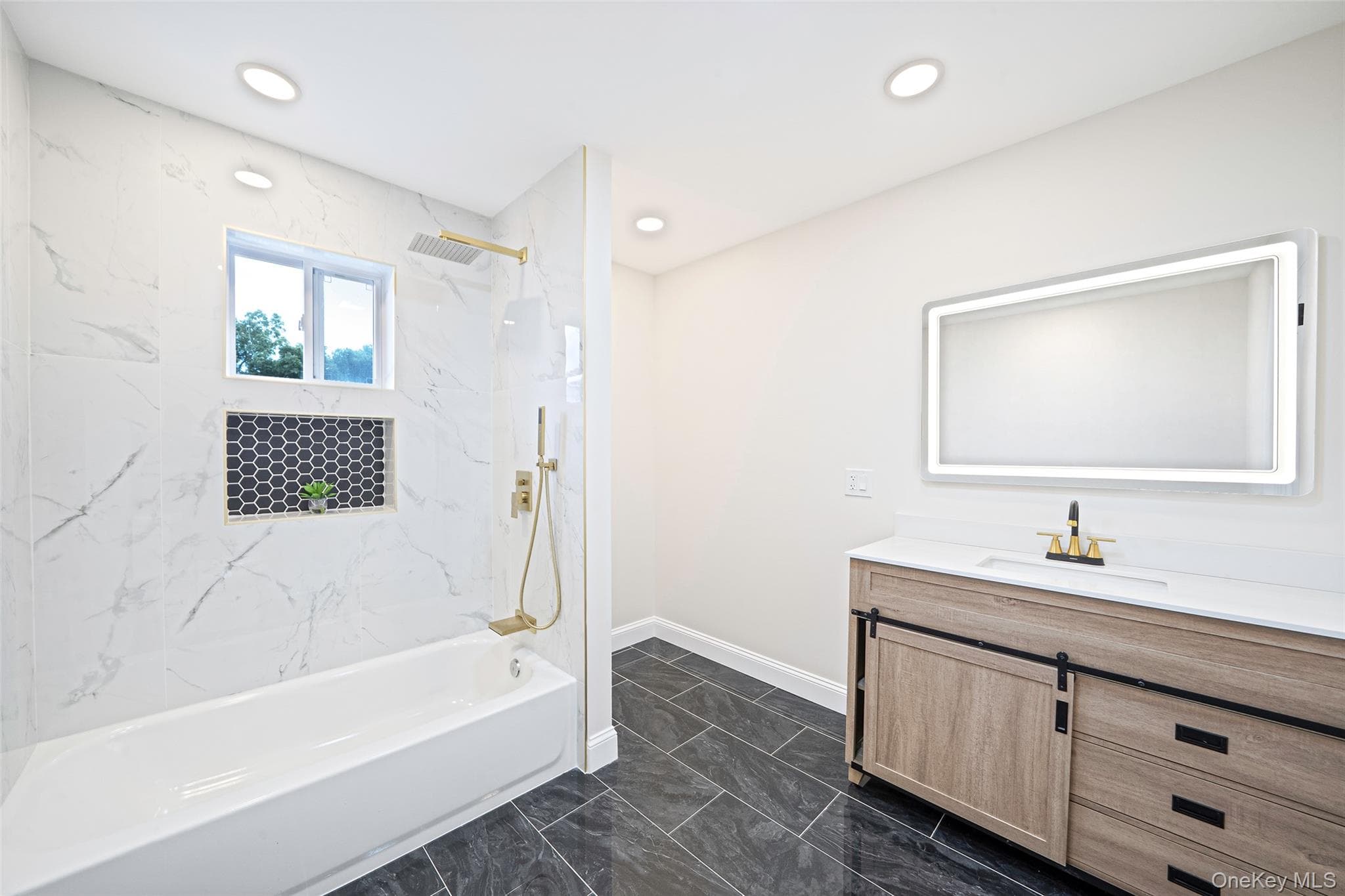 25 Avenue B thumbnail 33