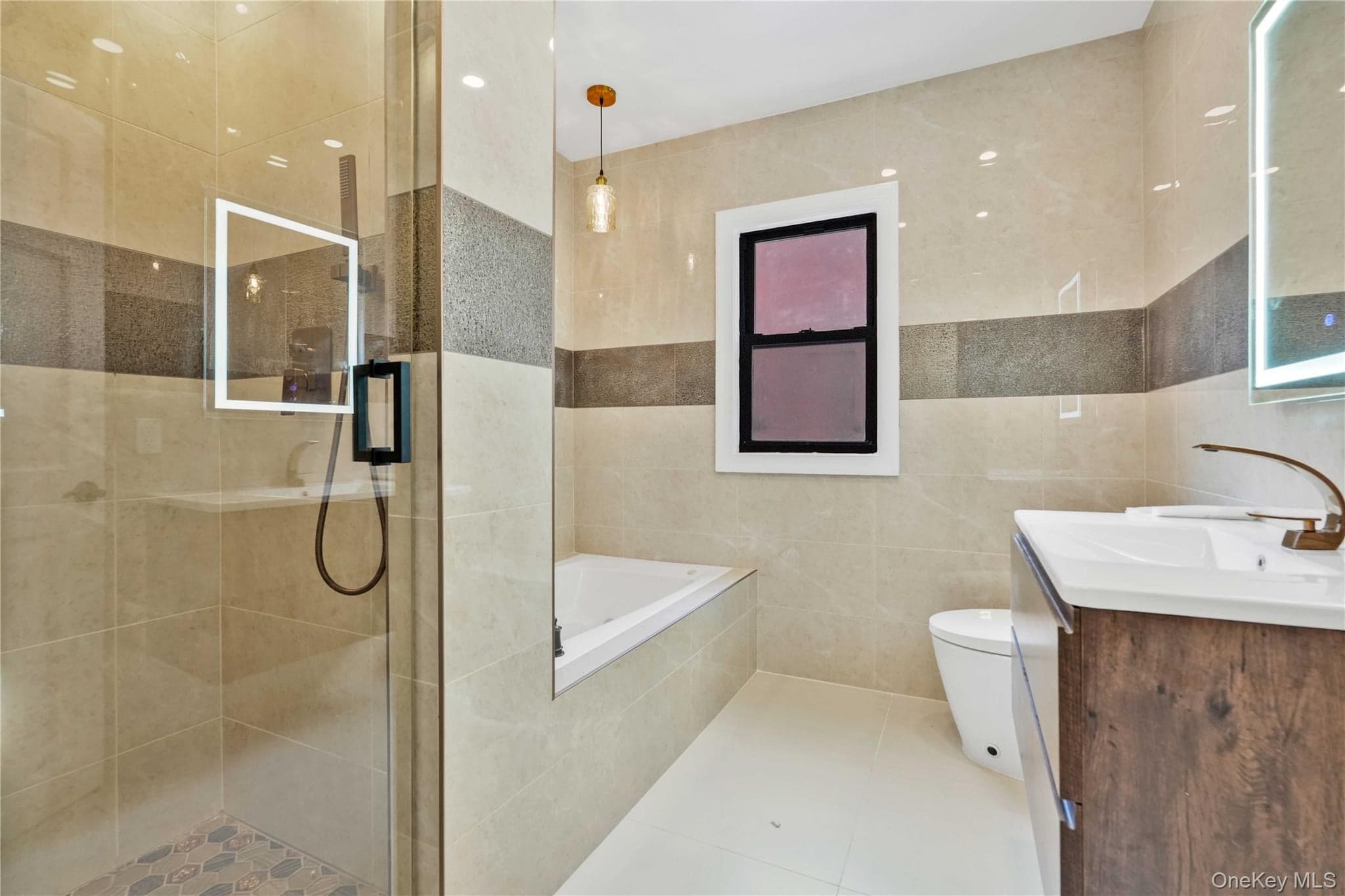 8514 68th Avenue thumbnail 10