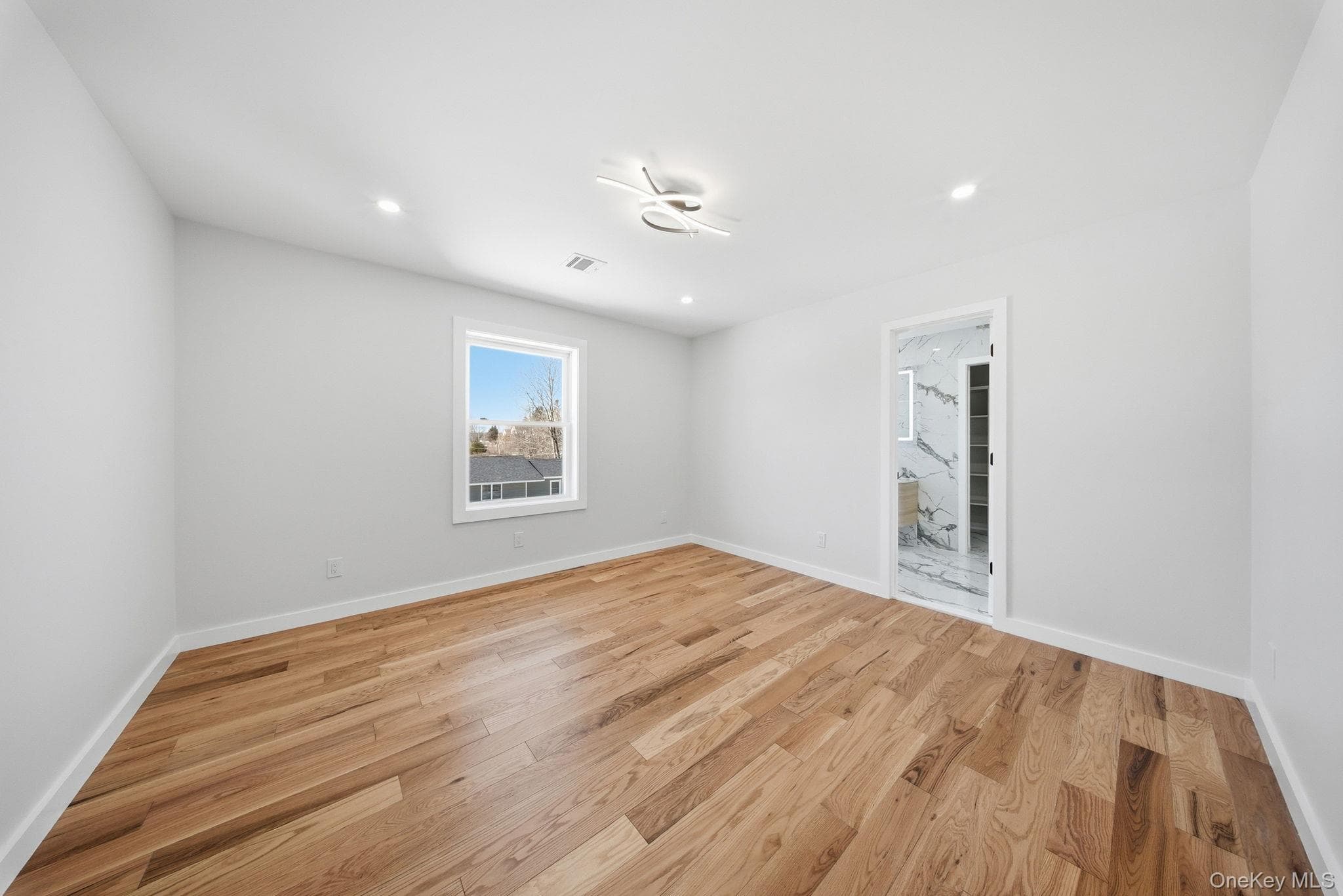 6 Maple Avenue thumbnail 24