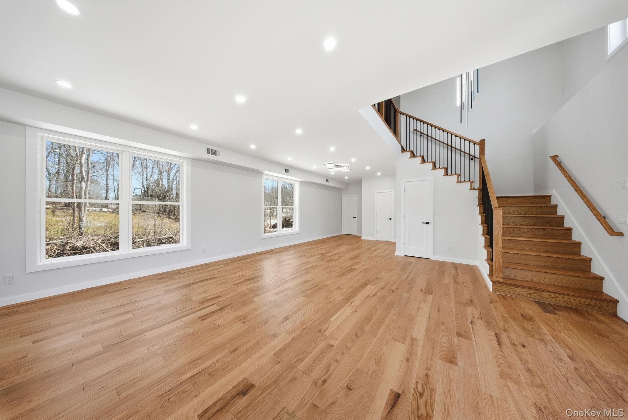 6 Maple Avenue thumbnail 14