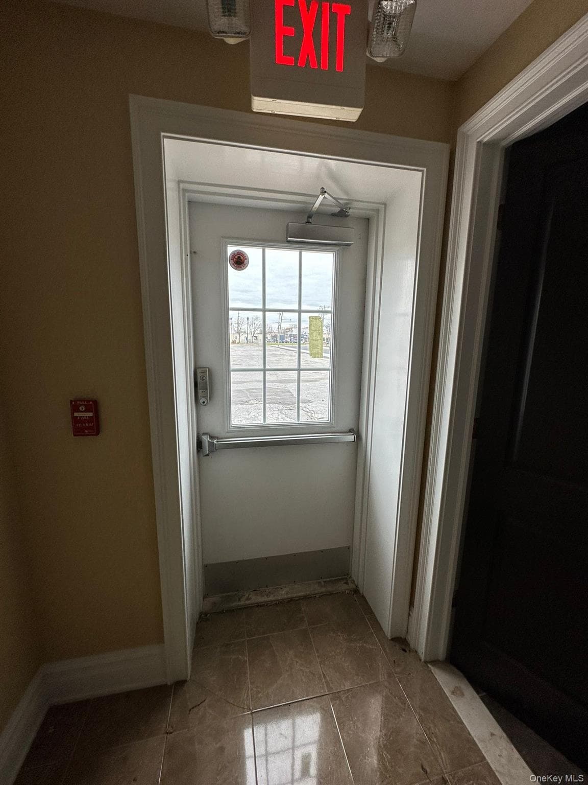 25 Nassau Lane thumbnail 24