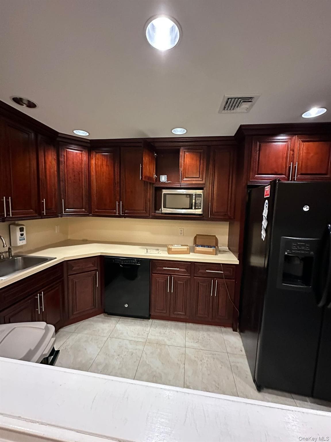 25 Nassau Lane thumbnail 19