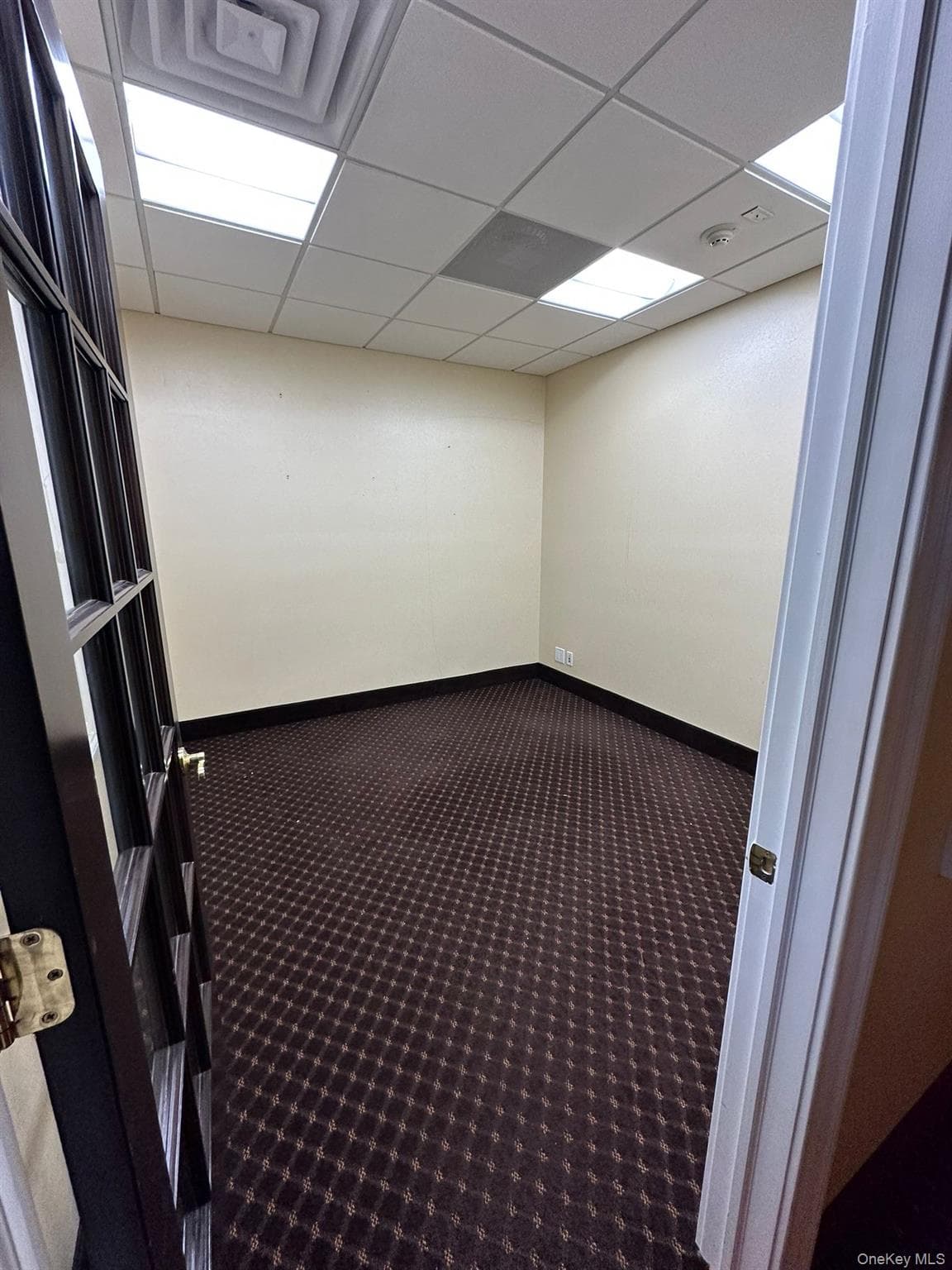 25 Nassau Lane thumbnail 11