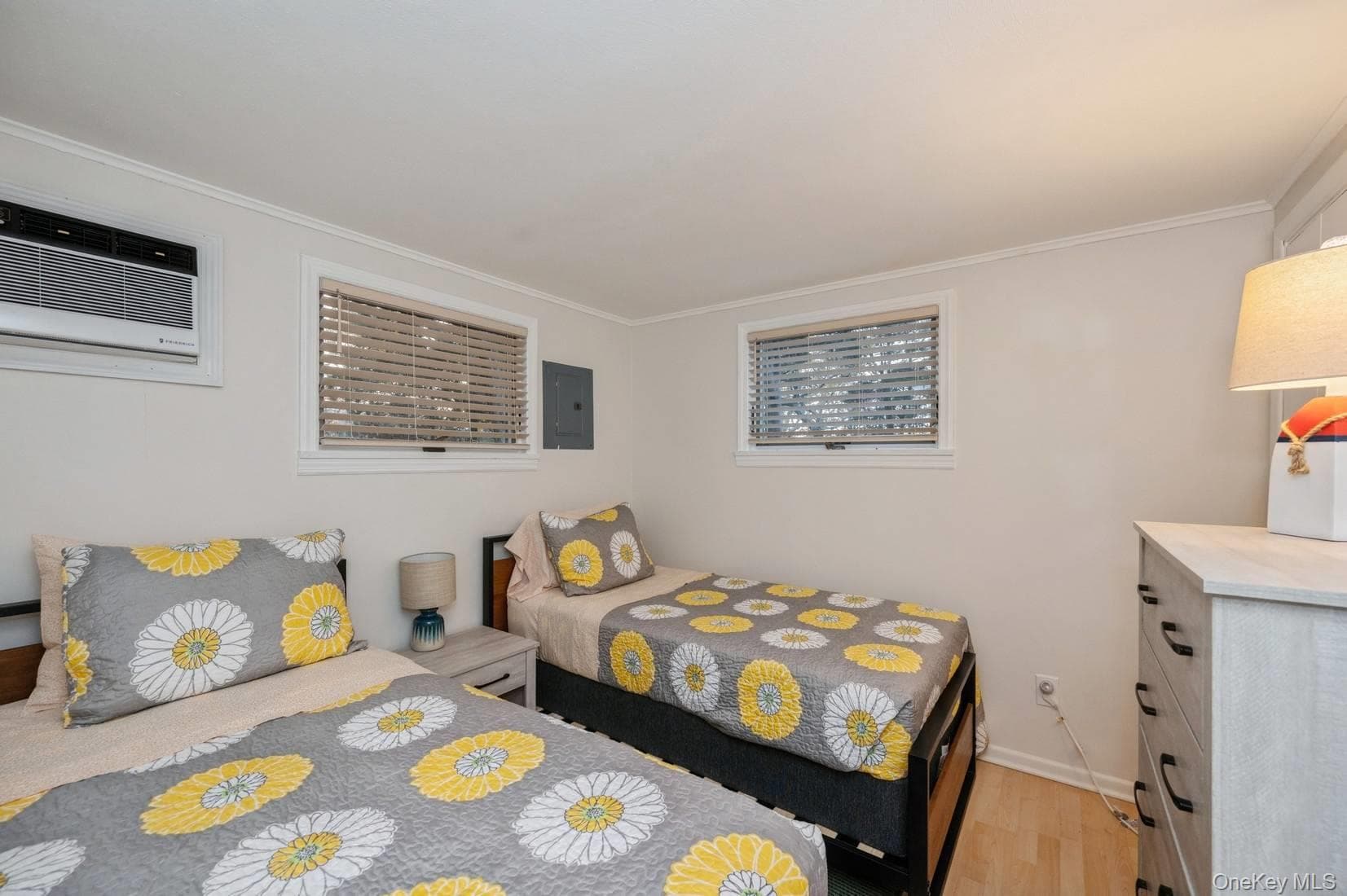 14 E Landing Road thumbnail 14