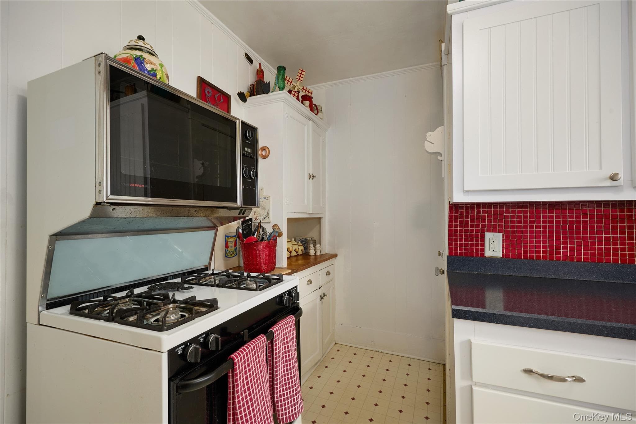 6 Laurel Road thumbnail 8