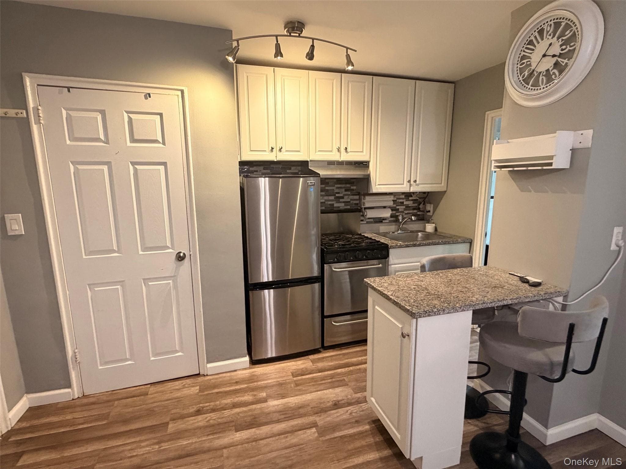 20 Shady Glen Court Unit: H thumbnail 3