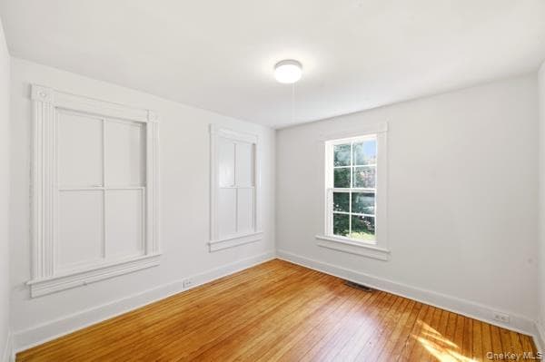 36 Railroad Ave. AVE thumbnail 7