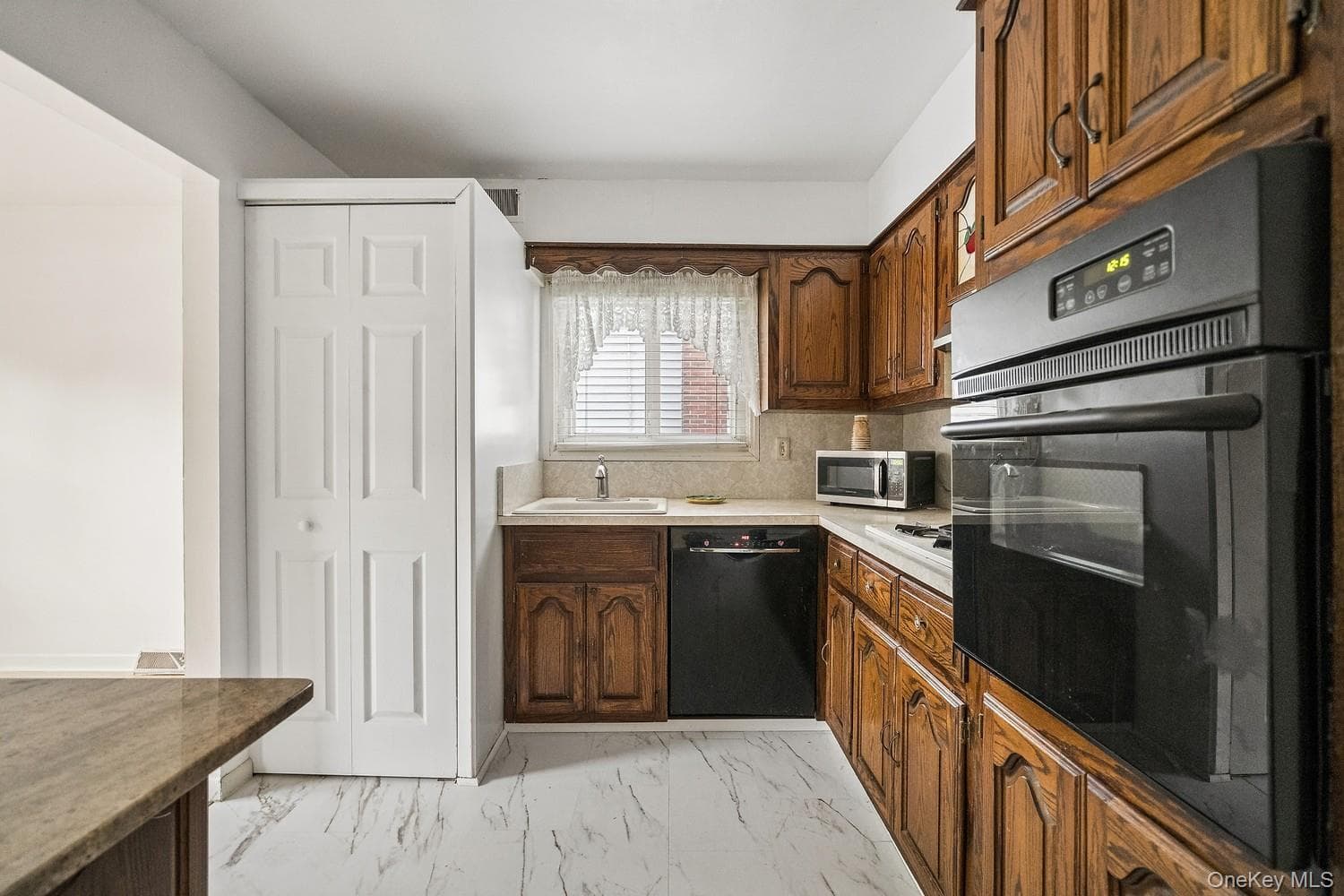 41 Margaretta Court thumbnail 28