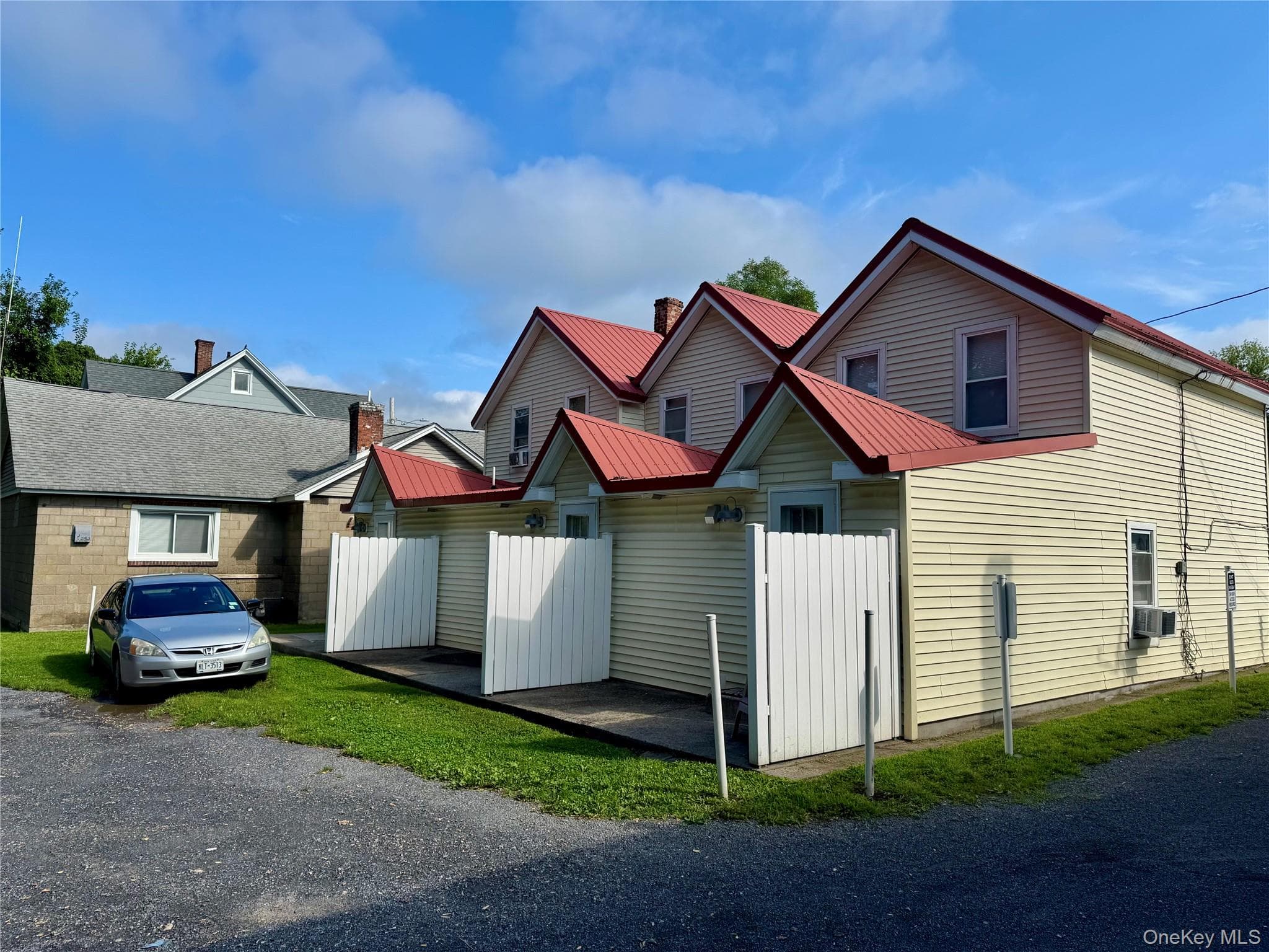 11-13 Wiltwyck Avenue thumbnail 5