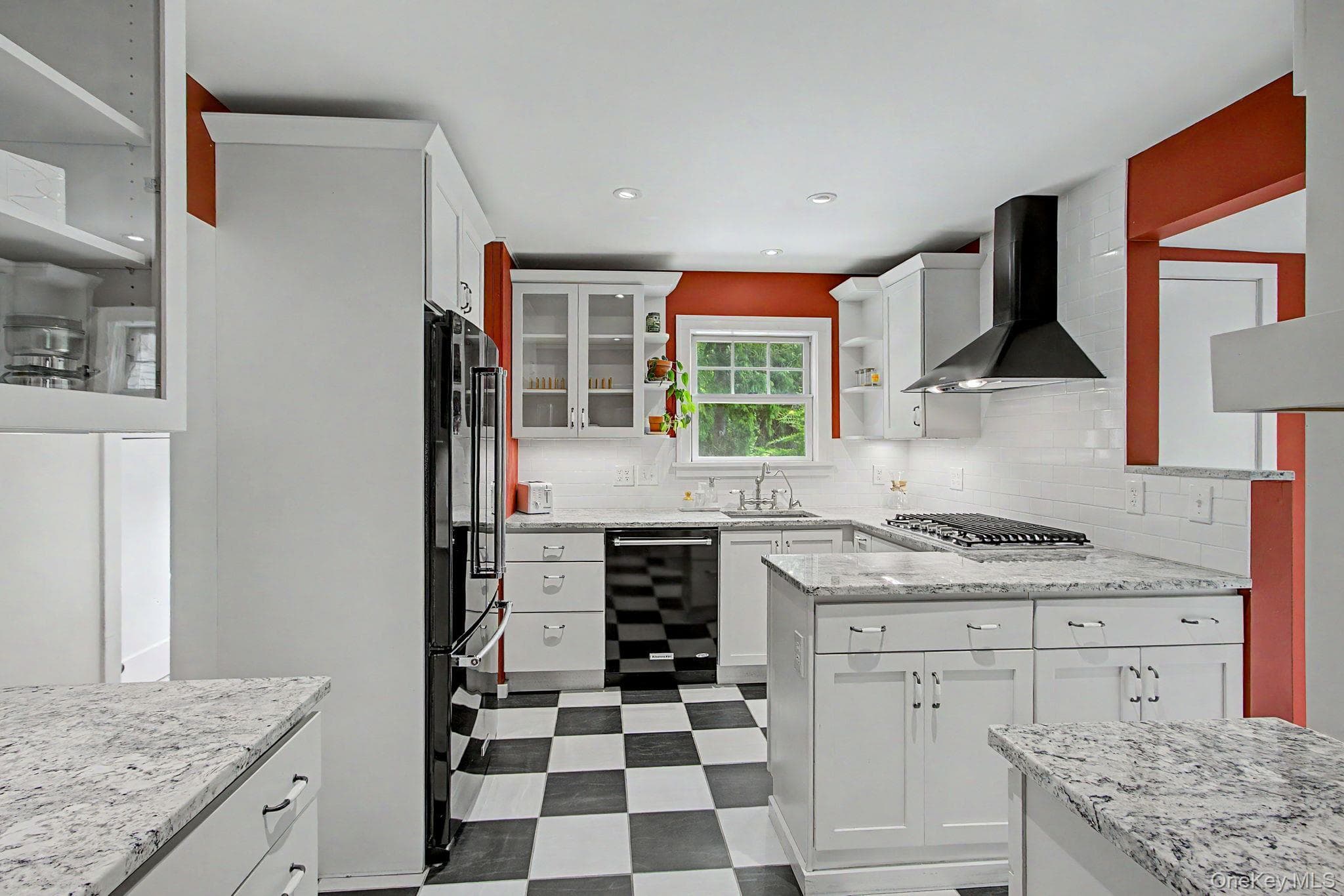 102 E Market Street thumbnail 19