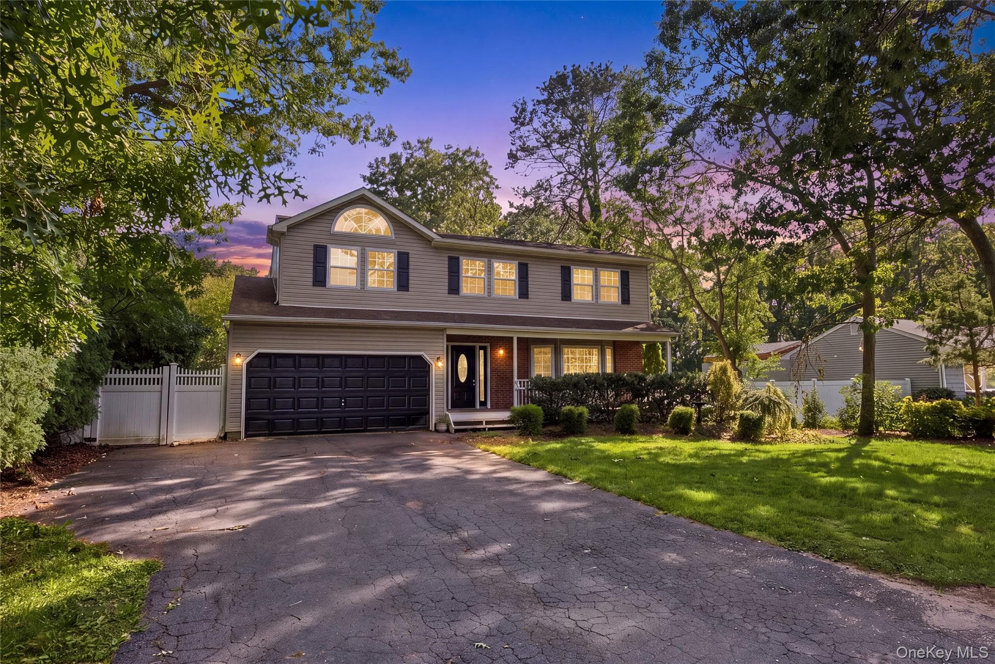 16 Jamaica Avenue, Holtsville