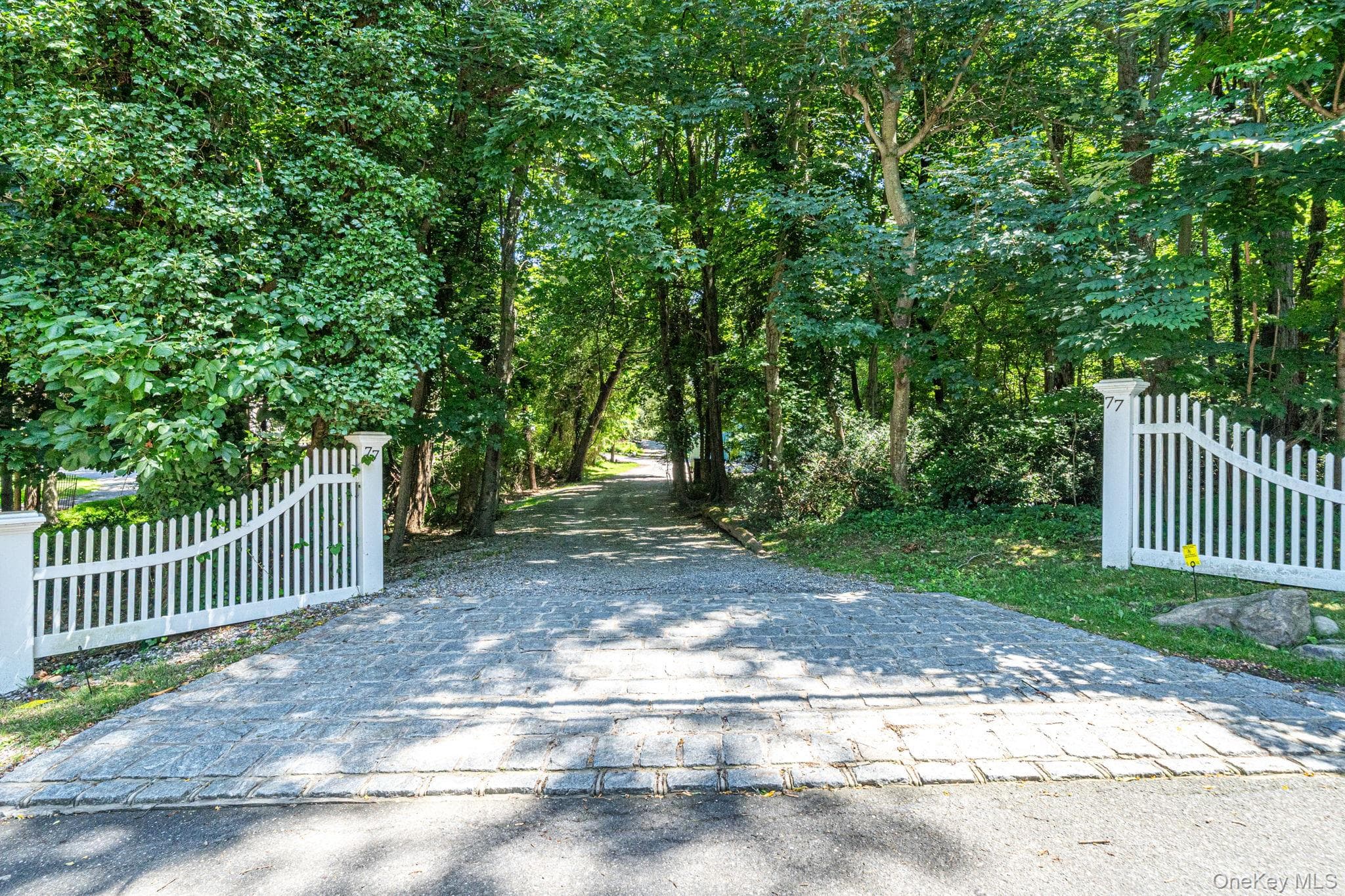 77 Shore Road thumbnail 44