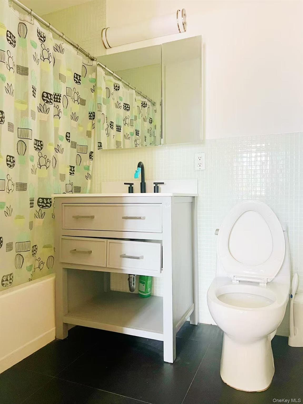 60-70 Woodhaven Boulevard Unit: 3D thumbnail 5
