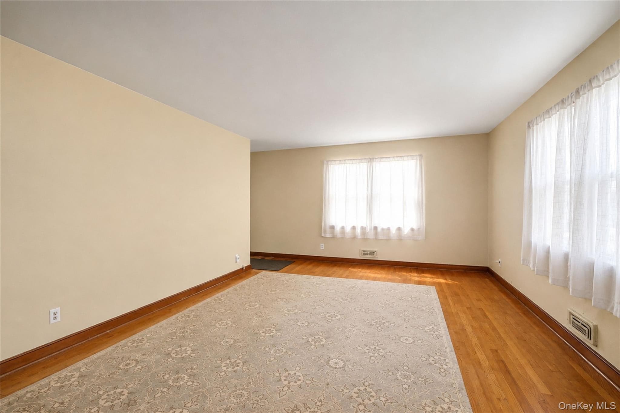 3895 Amboy Road thumbnail 8