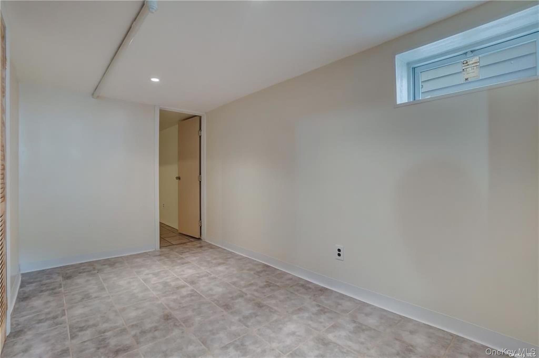 110-43 159 Street thumbnail 17