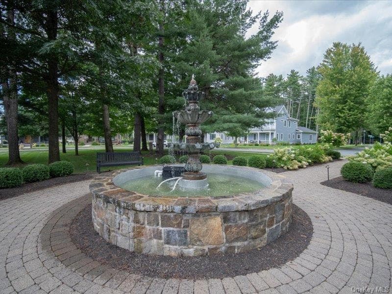 31 Oak Riidge Boulevard thumbnail 48
