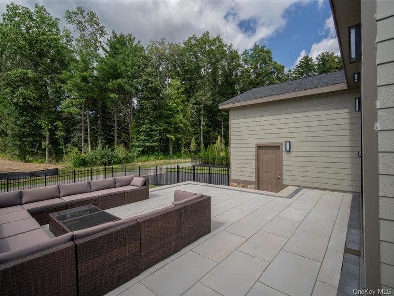31 Oak Riidge Boulevard thumbnail 43