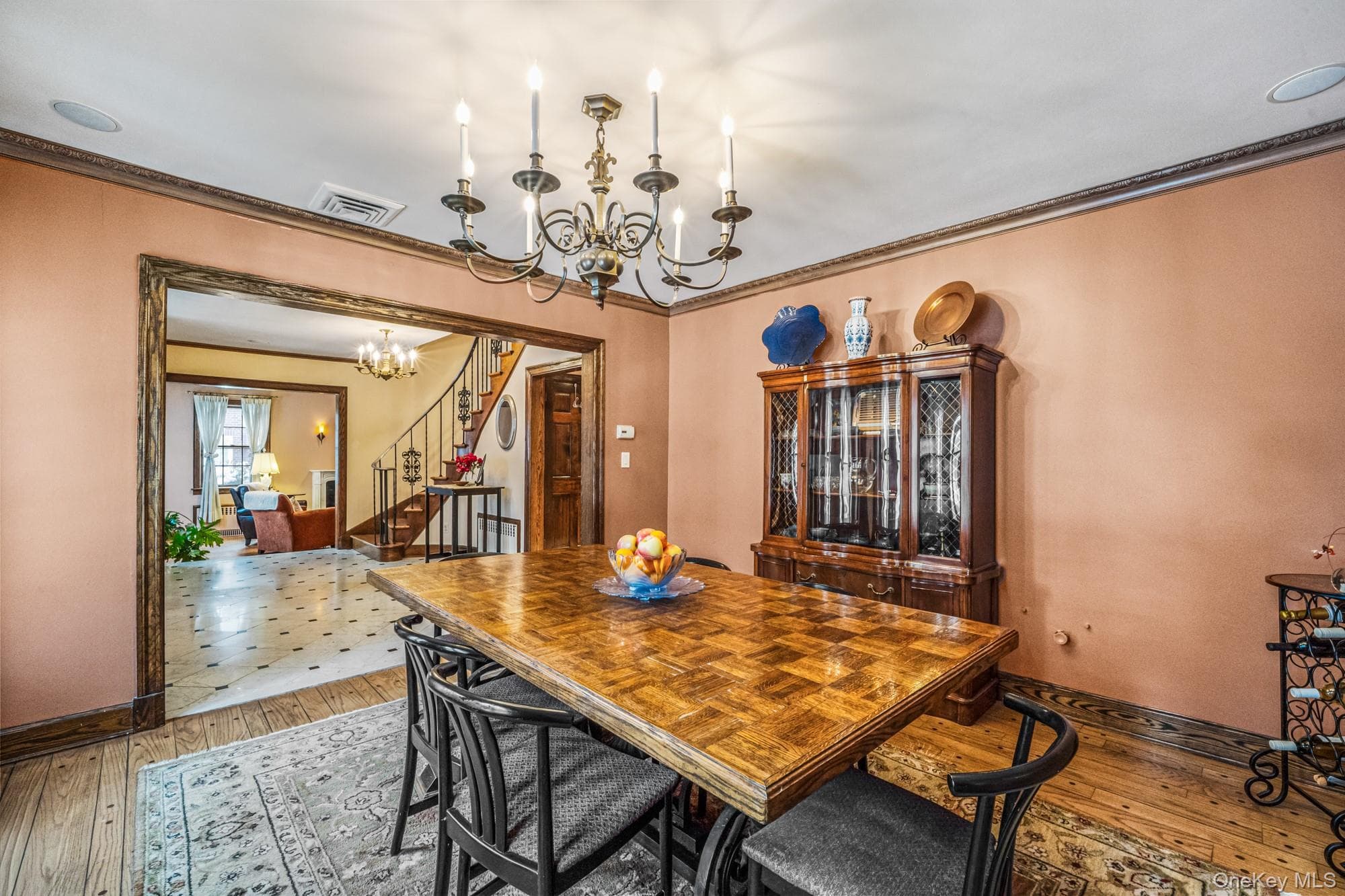 31 Puritan Avenue thumbnail 9