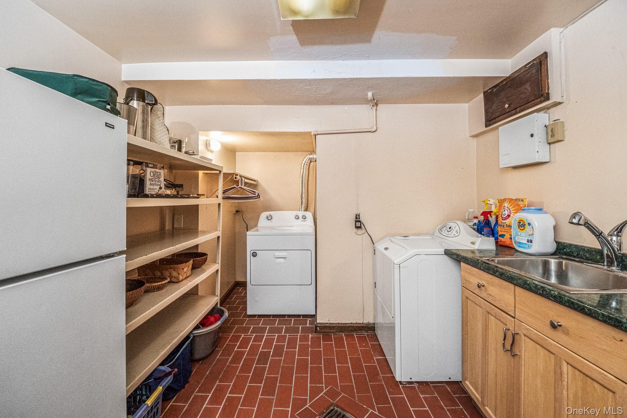 31 Puritan Avenue thumbnail 41