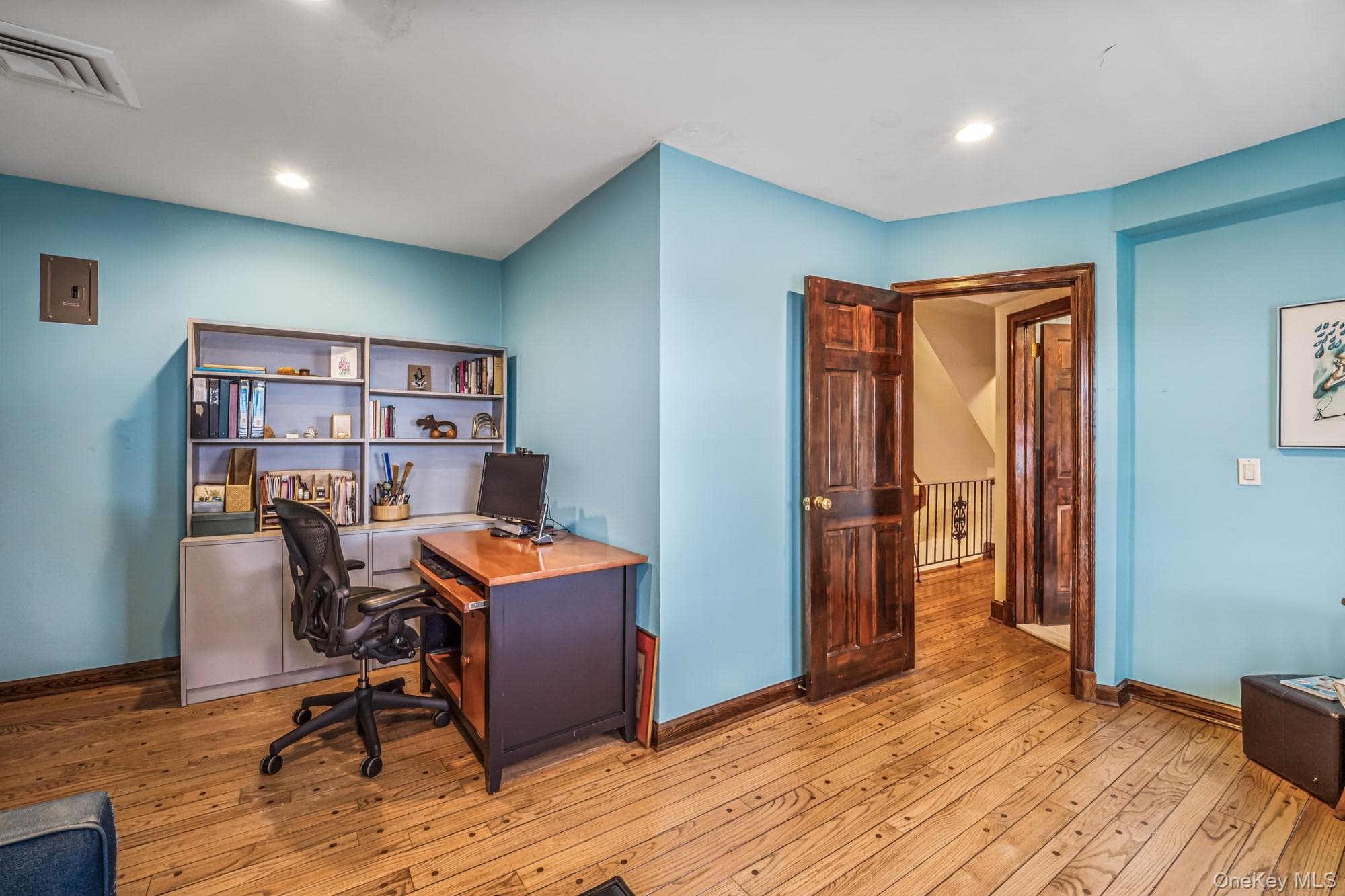 31 Puritan Avenue thumbnail 27