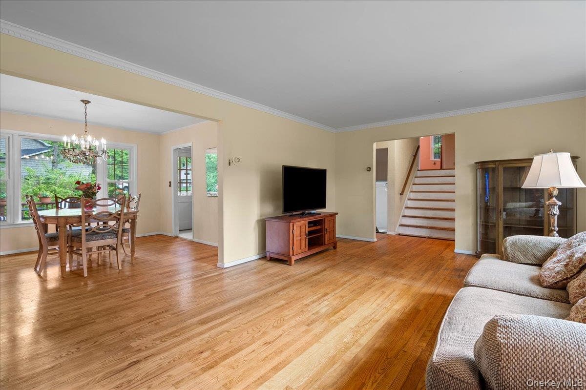 27 Meadowlark Road thumbnail 8