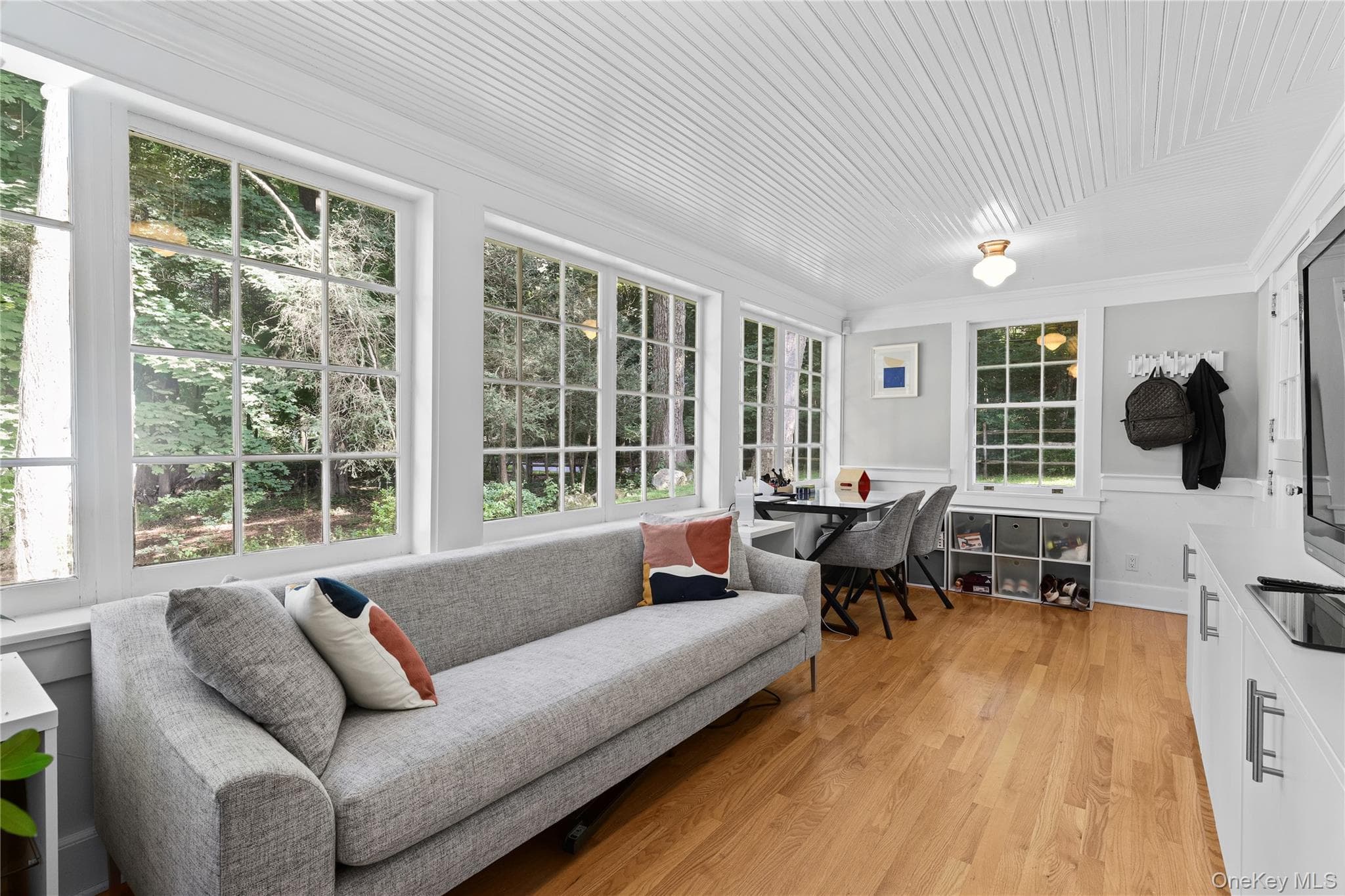 131 Douglas Road thumbnail 7
