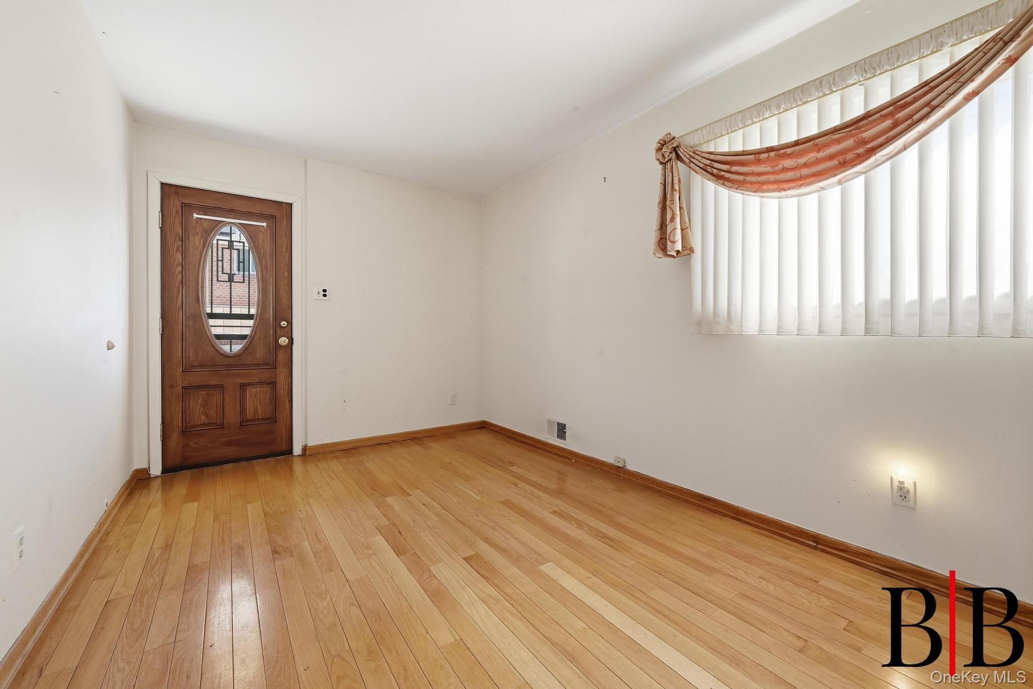 2177 E 69 Street thumbnail 9