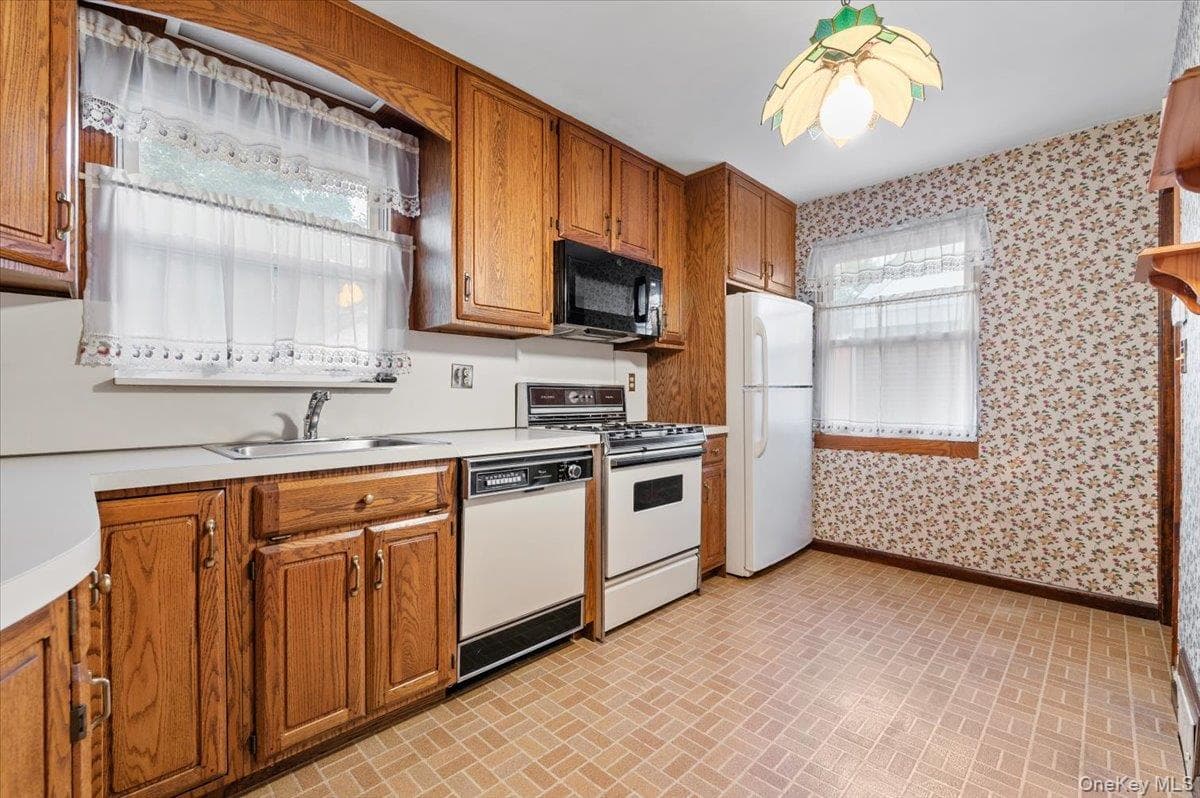 7607 Hewlett Street thumbnail 13