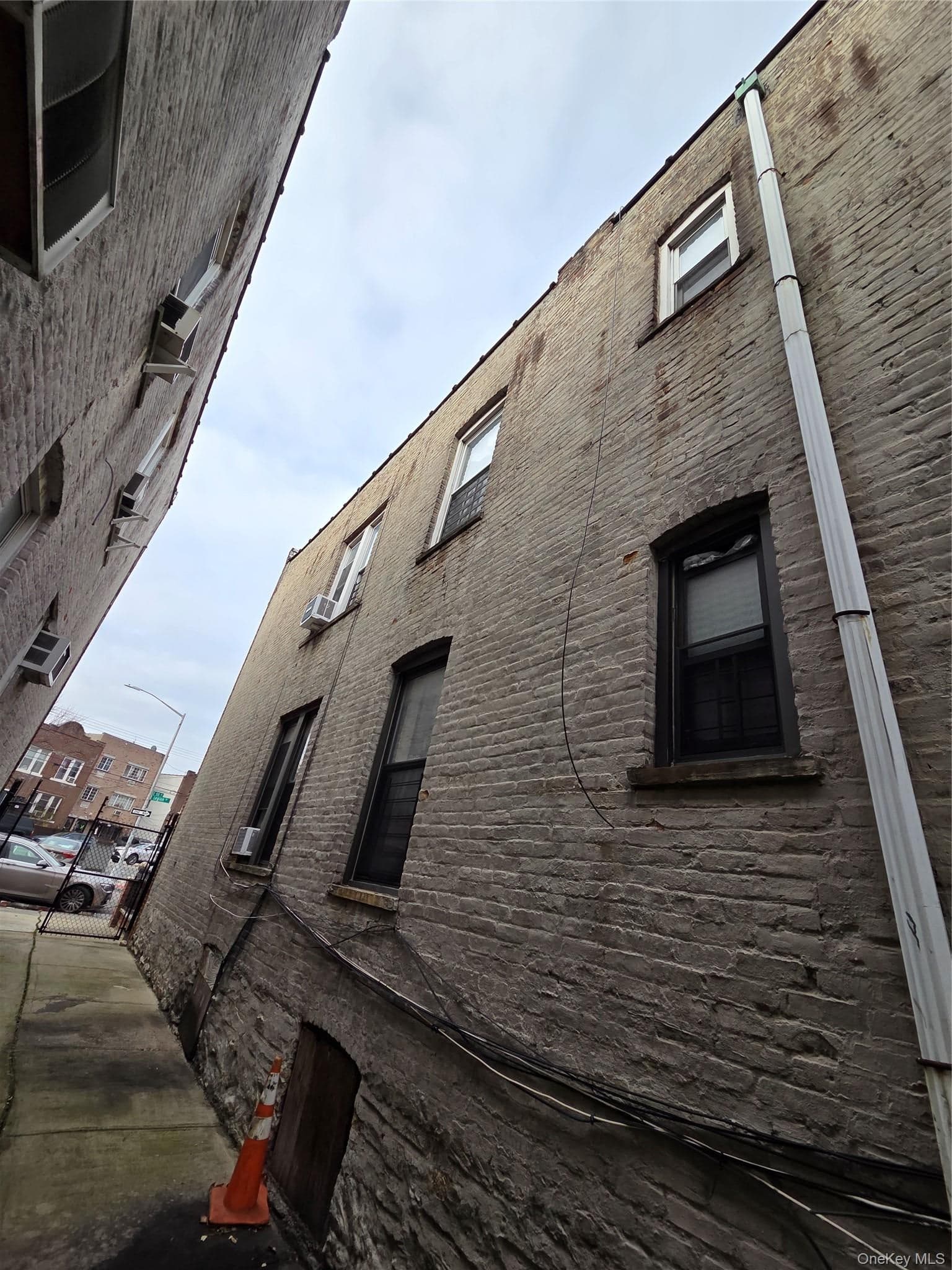 401 Legion Street ST thumbnail 6