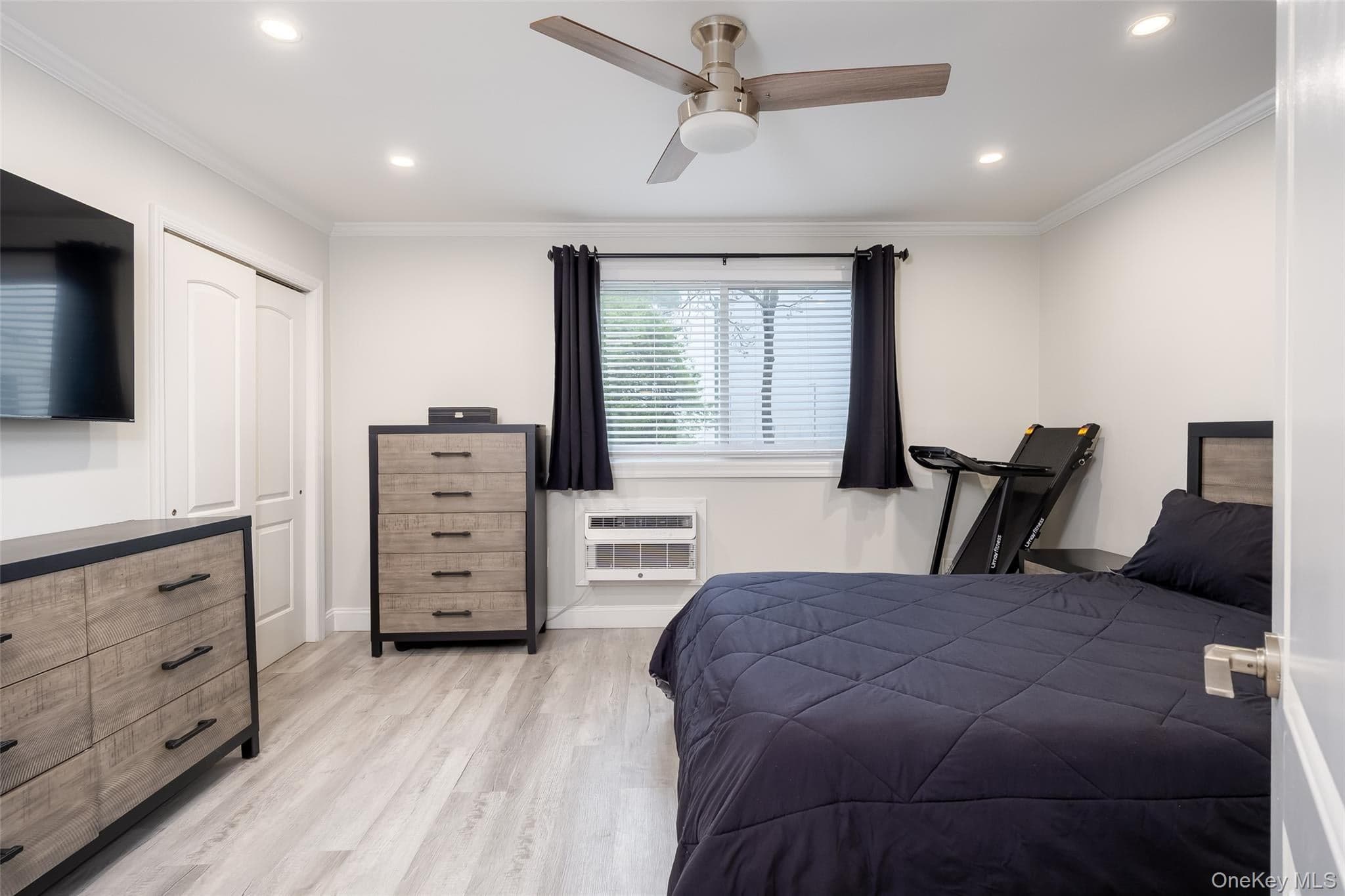 200 Merrick Road Unit: F thumbnail 25