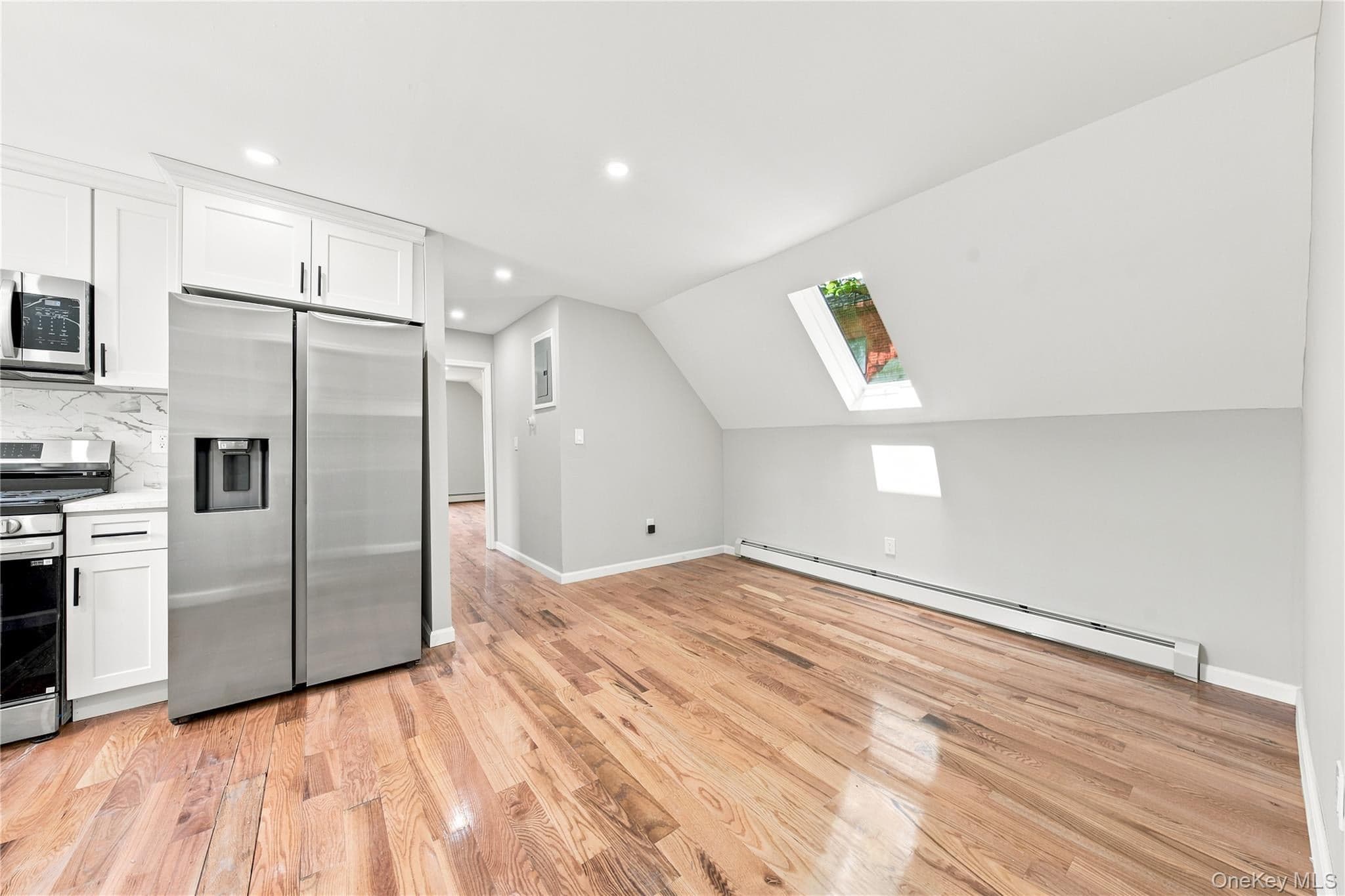13714 Bedell Street thumbnail 3