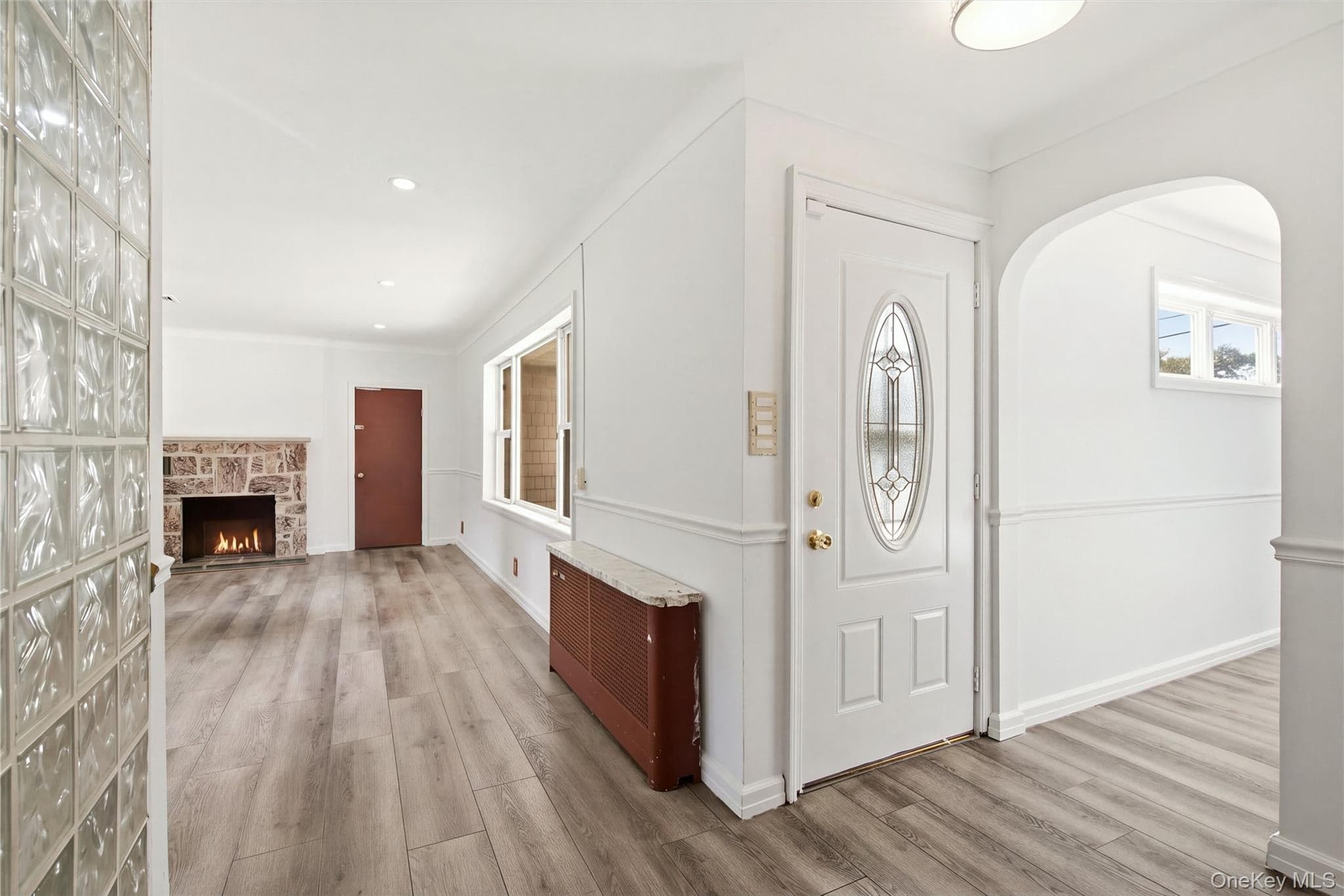 2131 Deer Park Avenue thumbnail 6