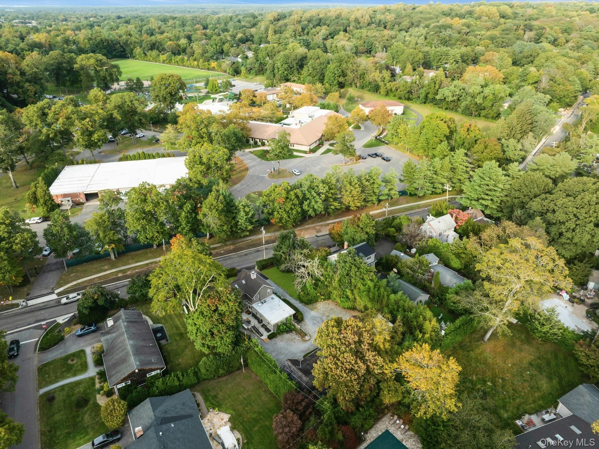 126 Harbor Hill Road thumbnail 33