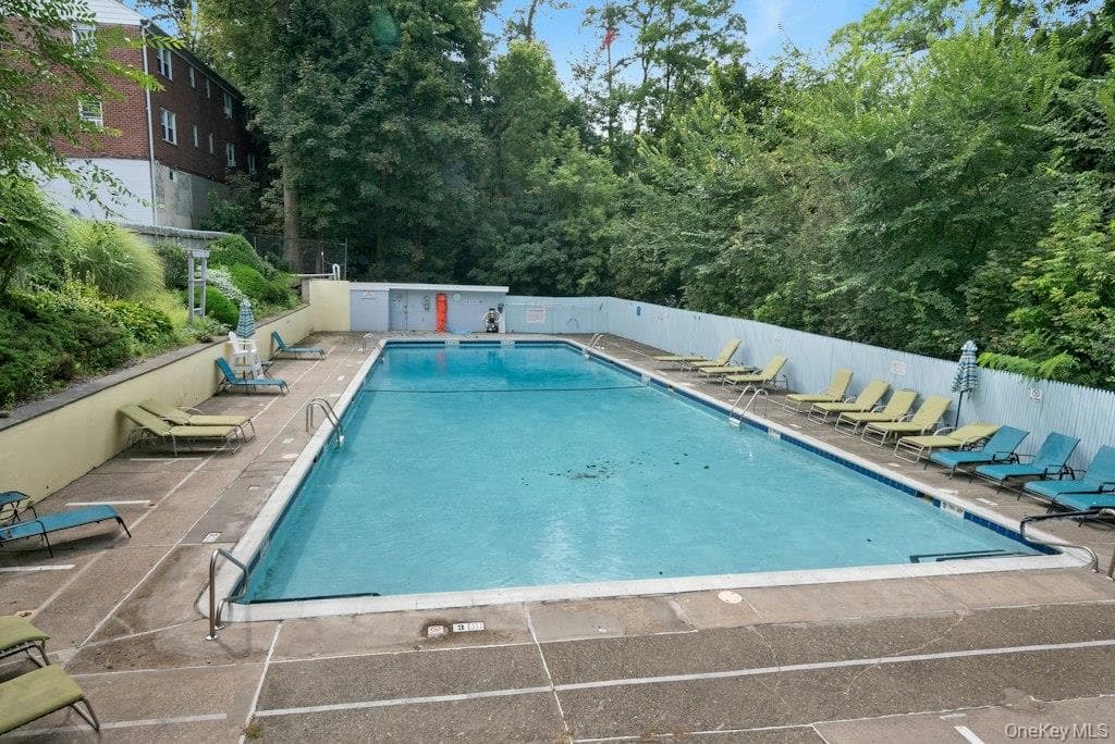 57 Columbus Avenue Unit: 2B thumbnail 16