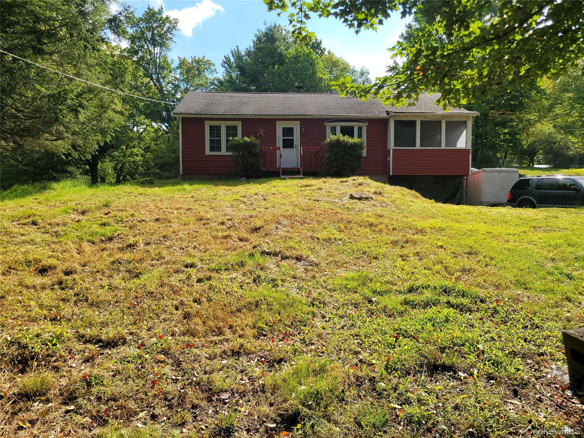 432 Southwoods Drive photo 1