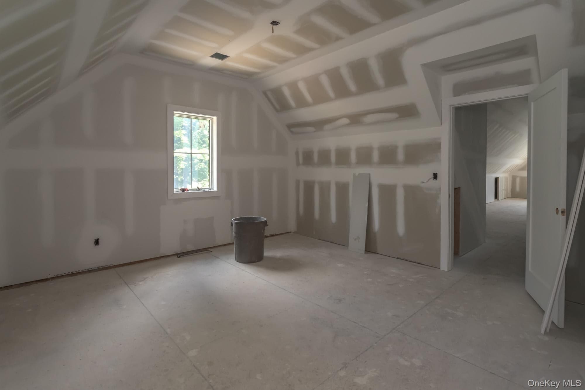 119 Ryerson Road thumbnail 21
